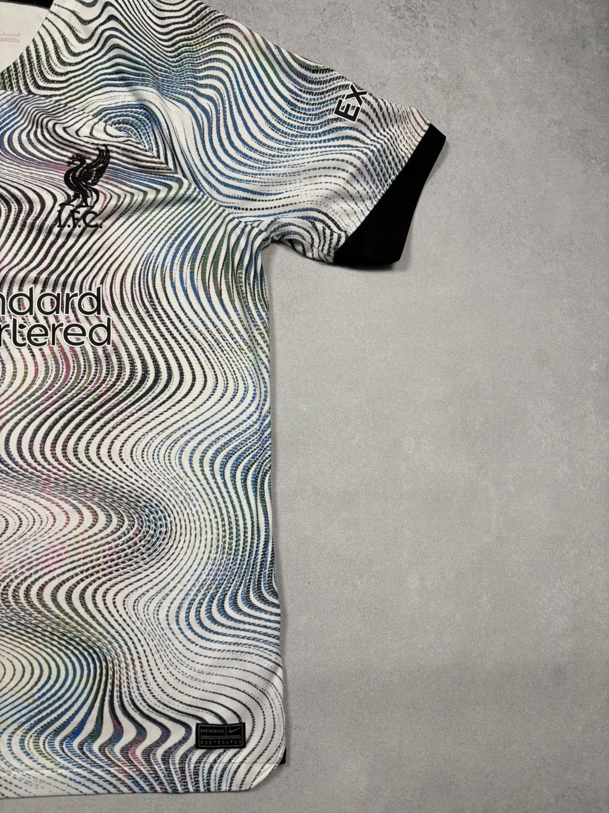Nike Nike Liverpool 2022/23 Away Soccer Jersey Kit Psychedelic L Size US L / EU 52-54 / 3 - 2 Thumbnail