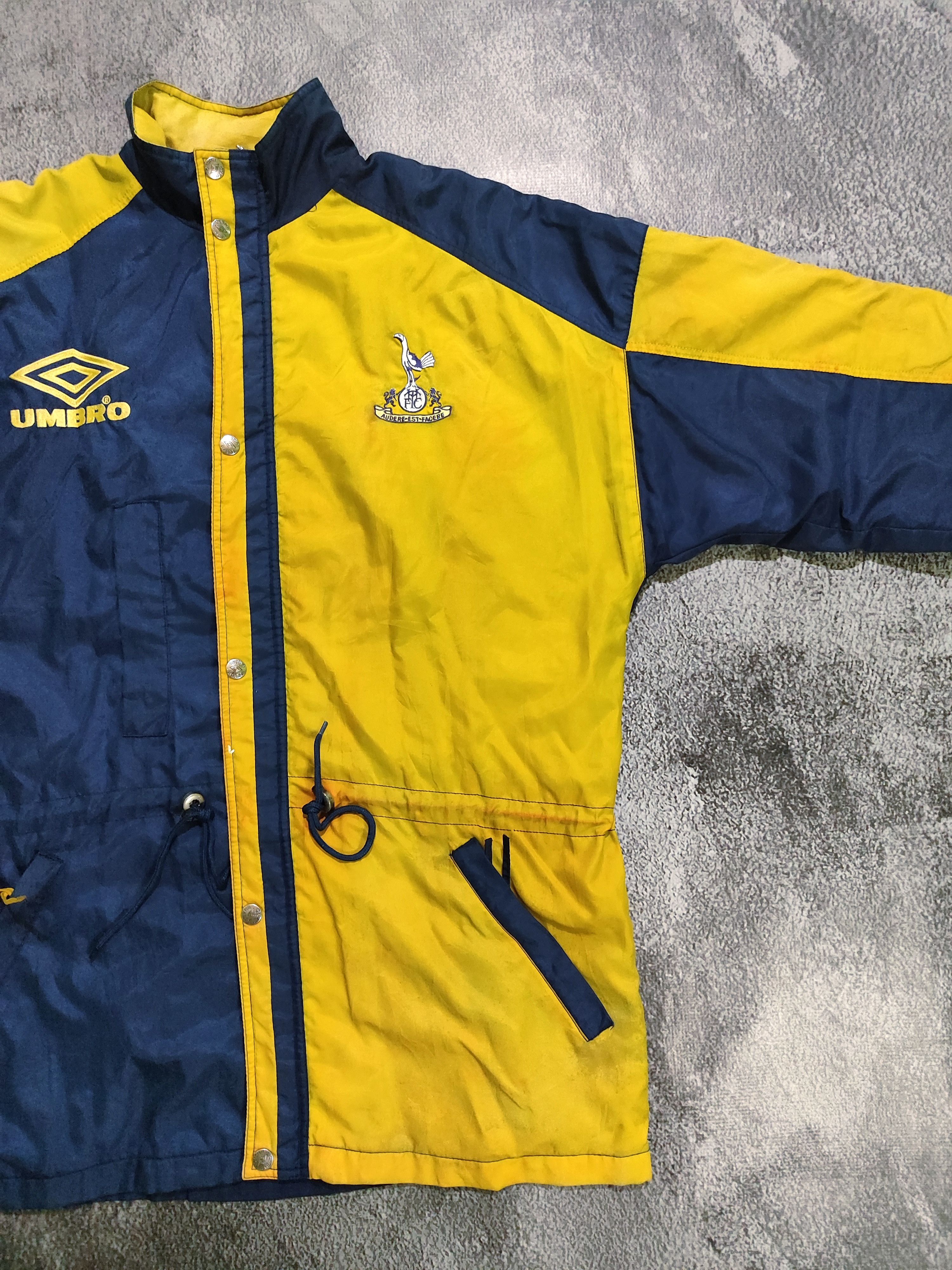 Umbro Vintage 90's Umbro Tottenham Coat Jacket Football Soccer Size US L / EU 52-54 / 3 - 4 Thumbnail