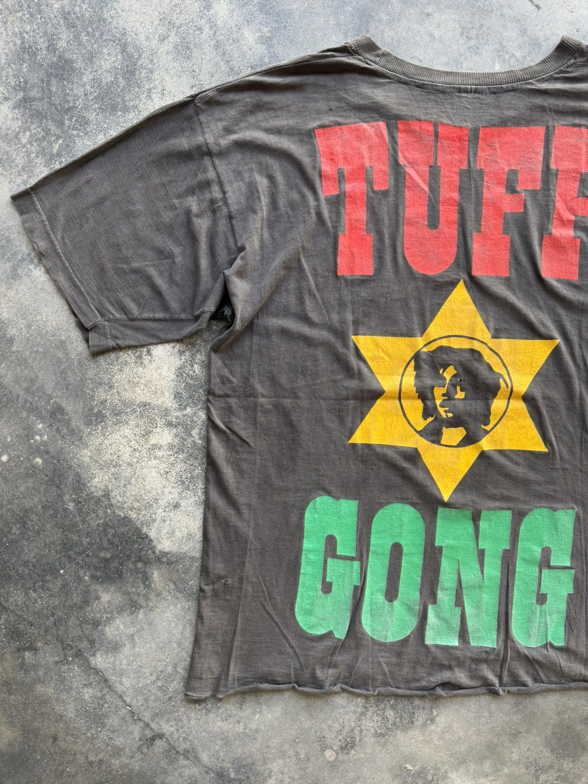 Bob Marley RARE 🔥 Vintage 90’s Distressed Bob Marley Tuff Gong Rap tees Size US XL / EU 56 / 4 - 13 Thumbnail