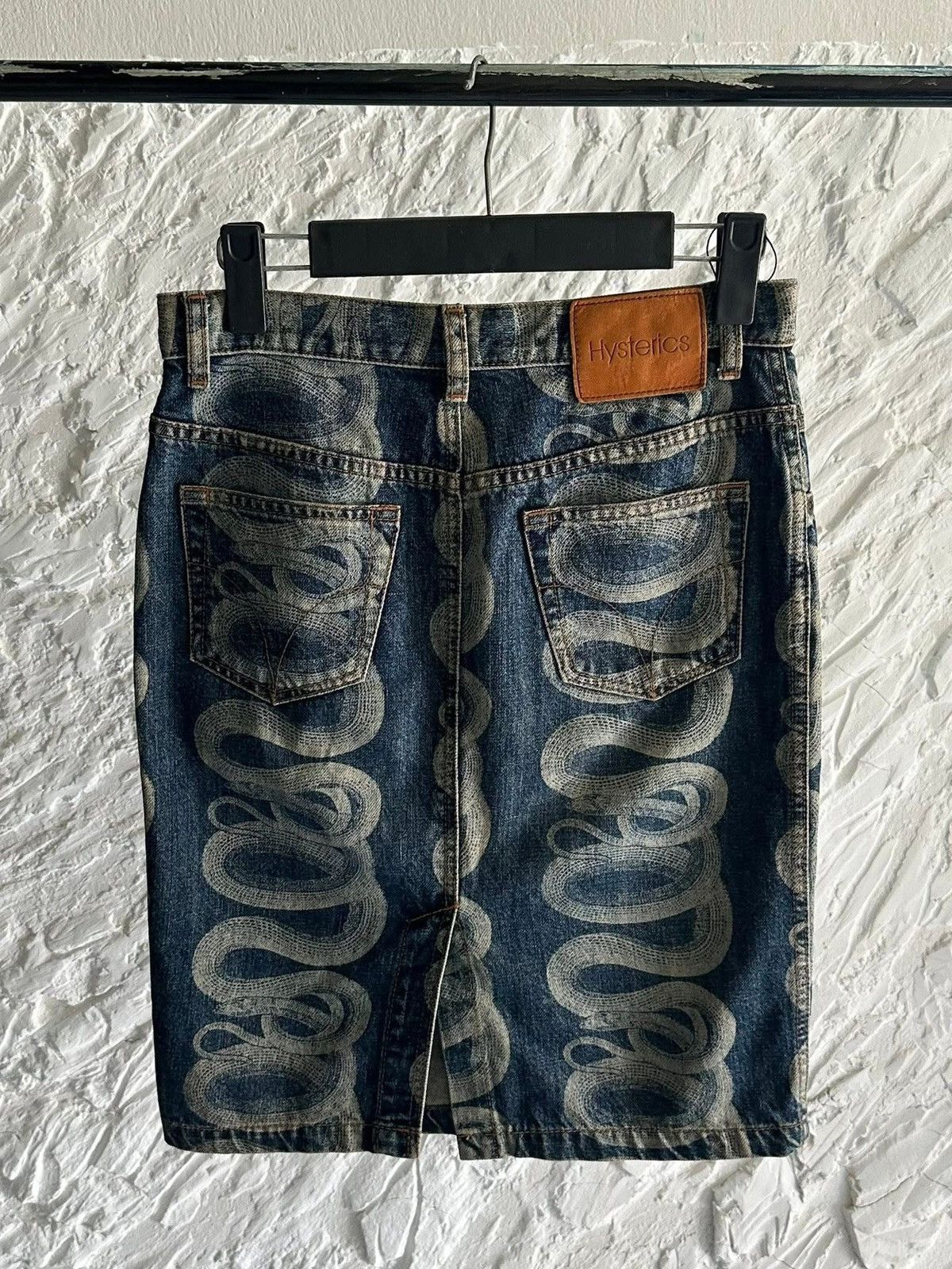 Hysteric Glamour 90s Iconic Hysteric Glamour Snake Print Skirt rare piece Size 27" / US 4 / IT 40 - 2 Thumbnail
