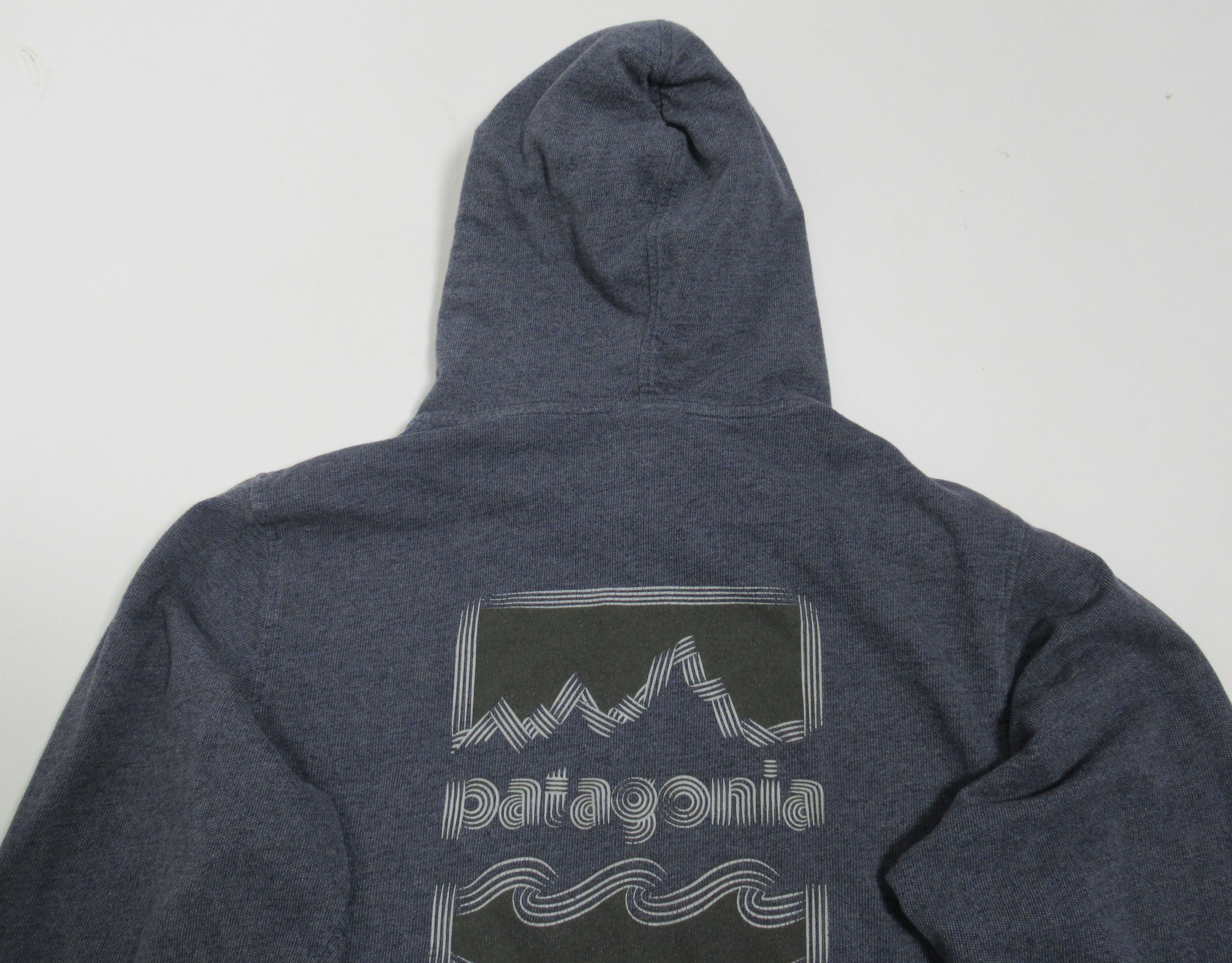 Patagonia Patagonia M's Patagonia® Brushed Badge Lightweight Hooded Size US M / EU 48-50 / 2 - 8 Thumbnail