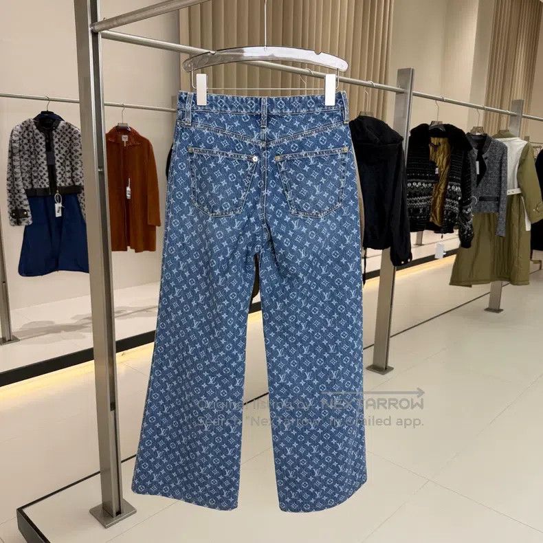 Louis Vuitton Louis Vuitton Blue full-print jeans Size US 34 / EU 50 - 2 Thumbnail