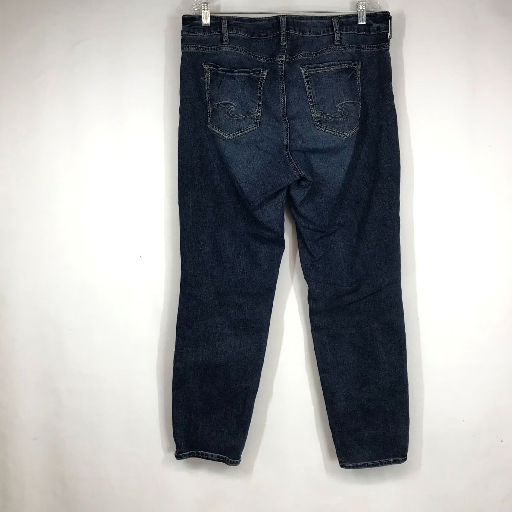 Silver Jeans Co. VINTAGE? No Silver Jeans Co Women Dark Wash Tapered Leg Stretch Denim Blue Jeans Size 24" / US 00 / IT 34 - 4 Thumbnail