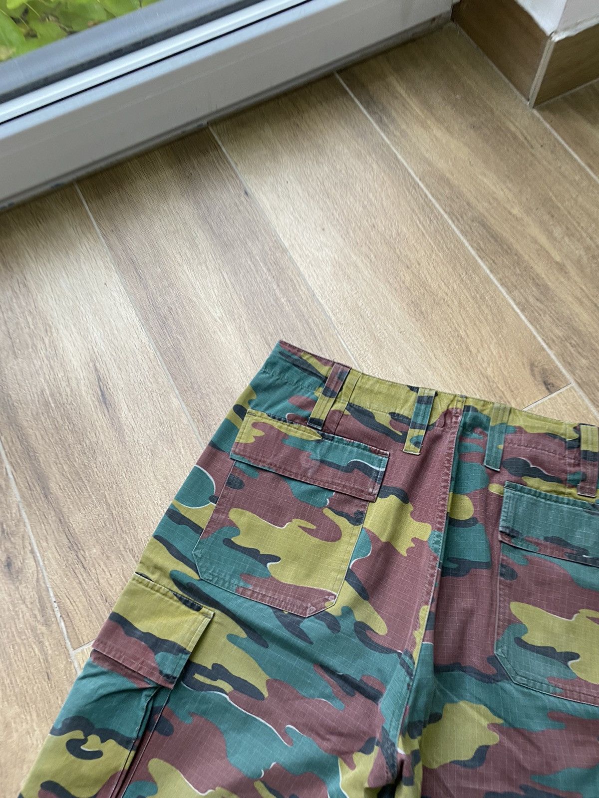 Vintage Vintage Camo Cargo Pants Japanese Avant Garde Y2K Baggy Wide Size US 32 / EU 48 - 12 Thumbnail