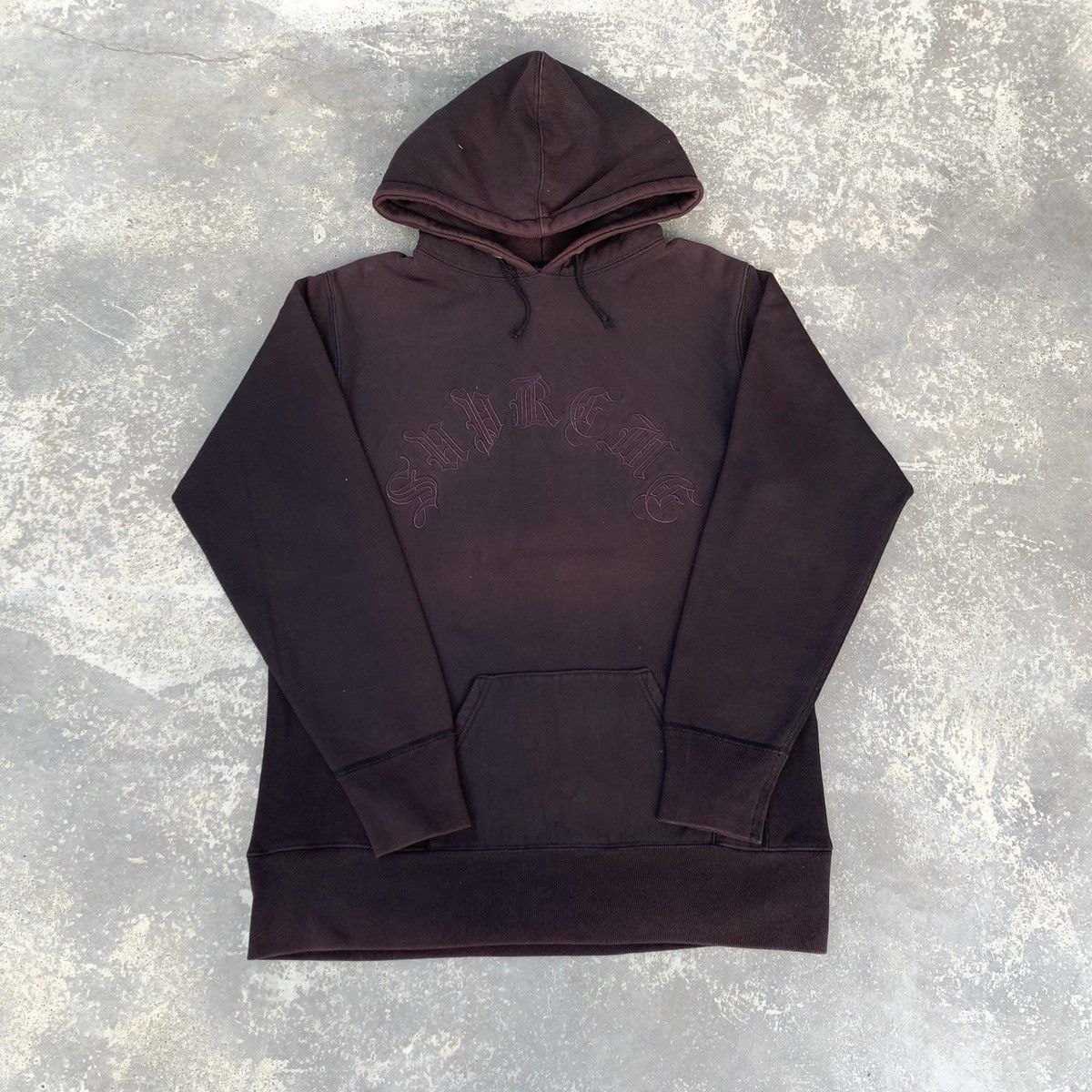Supreme Rare! Vintage Faded Supreme Gothic Hoodie Embroidery Logo Size US M / EU 48-50 / 2 - 2 Thumbnail