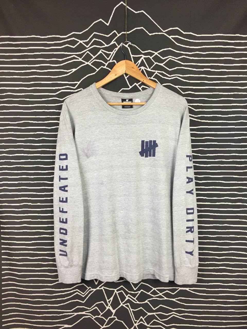 Authentic Undefeated UNDFTD Play Dirty Blue Sweatshirt hotsell XL