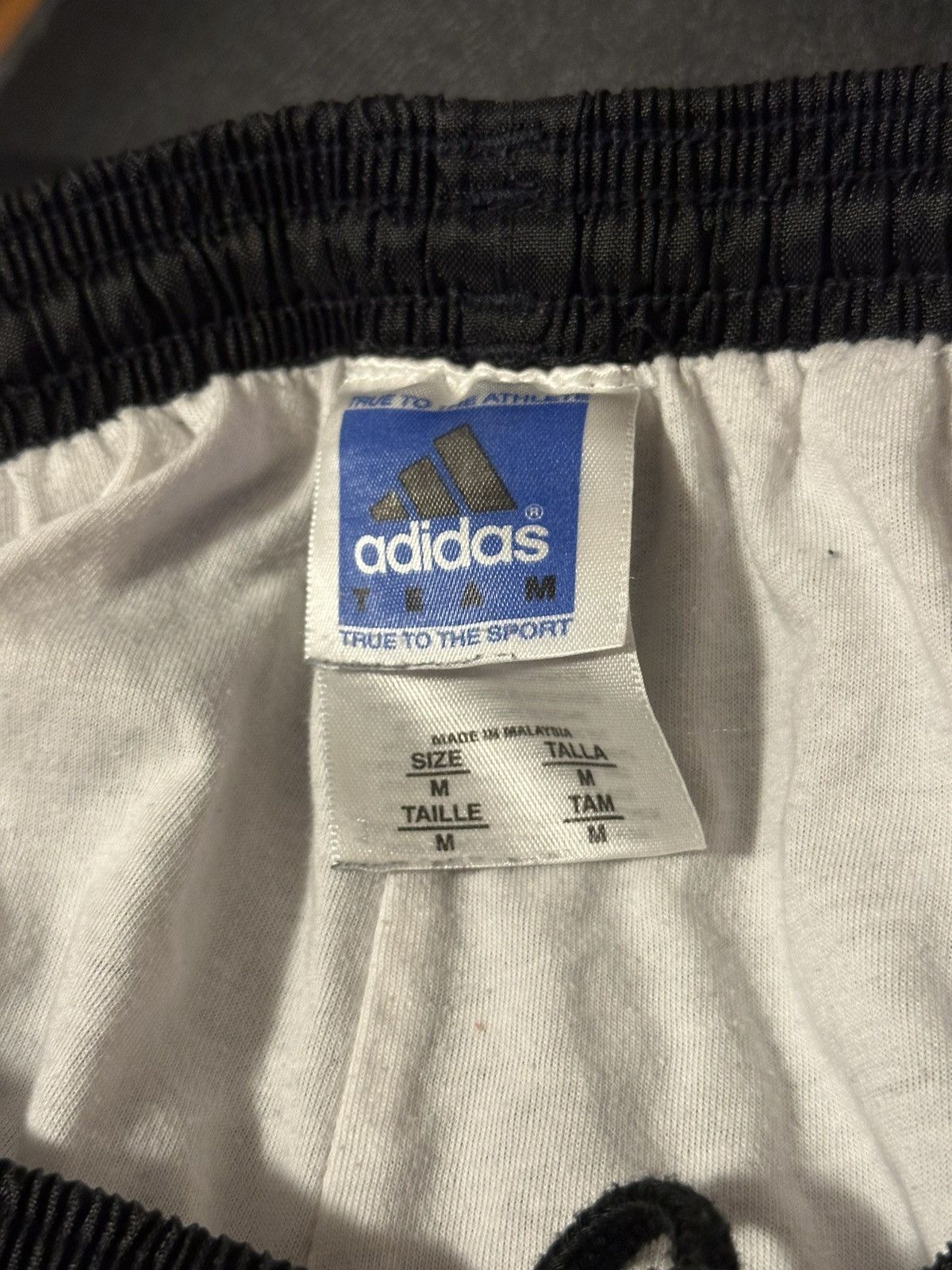 Adidas Vintage Black Adidas Track Sweatpants Size US 34 / EU 50 - 5 Thumbnail