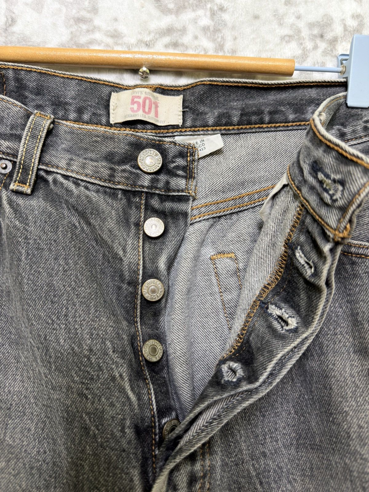 Levi's Vintage Levi’s 501 Straight Leg Faded Black Distressed Denim Size US 32 / EU 48 - 11 Thumbnail