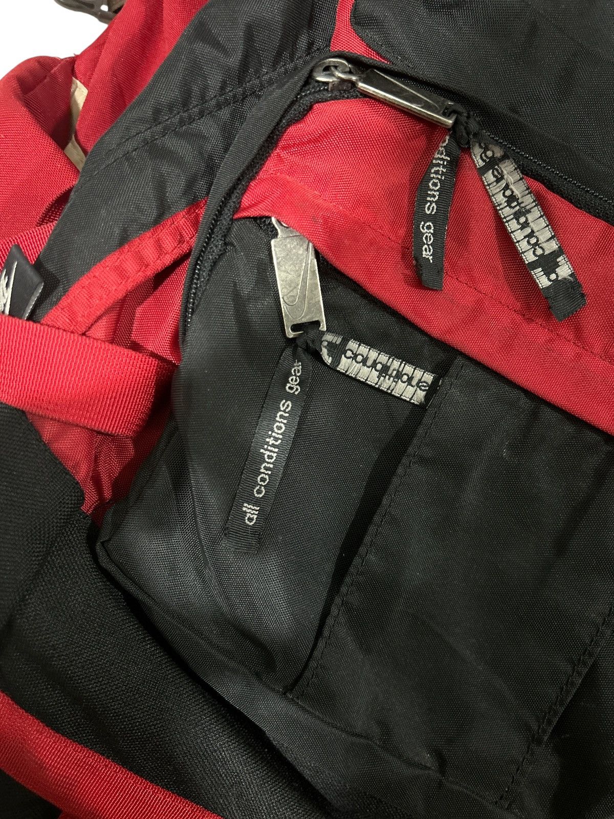 Nike ACG Vintage Nike ACG Tactical Backpack Size ONE SIZE - 6 Thumbnail