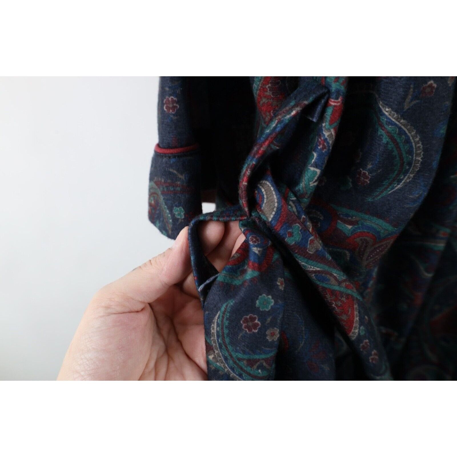 Vintage Vintage 90s Streetwear Rainbow Paisley Soft Cloth Bath Robe Size US L / EU 52-54 / 3 - 6 Thumbnail