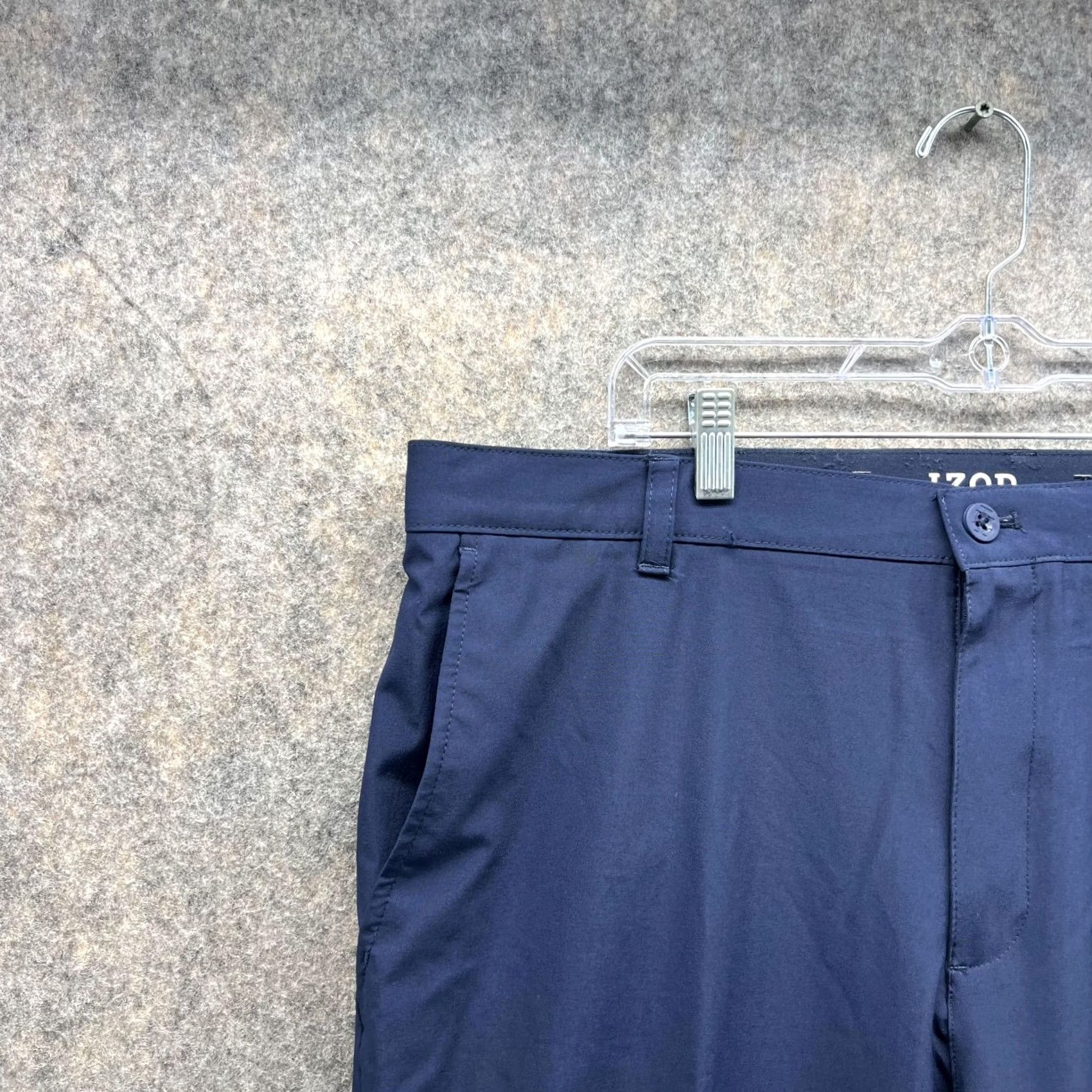 Izod Izod Pants Men 40x29 Adult Blue Navy Chino Golf Casual Polyester Pleated Pockets Straight" Size US 40 / EU 56 - 3 Thumbnail