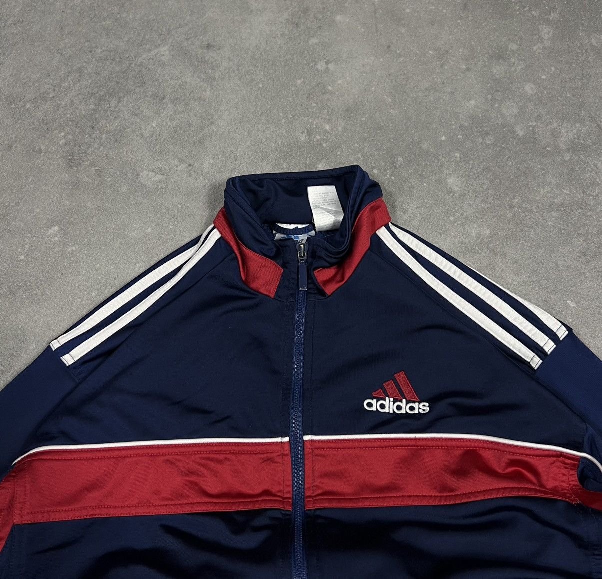 Adidas Rare Vintage Adidas Boxy Fit 90s / 00s Zip Sweatshirt Size US S / EU 44-46 / 1 - 6 Thumbnail