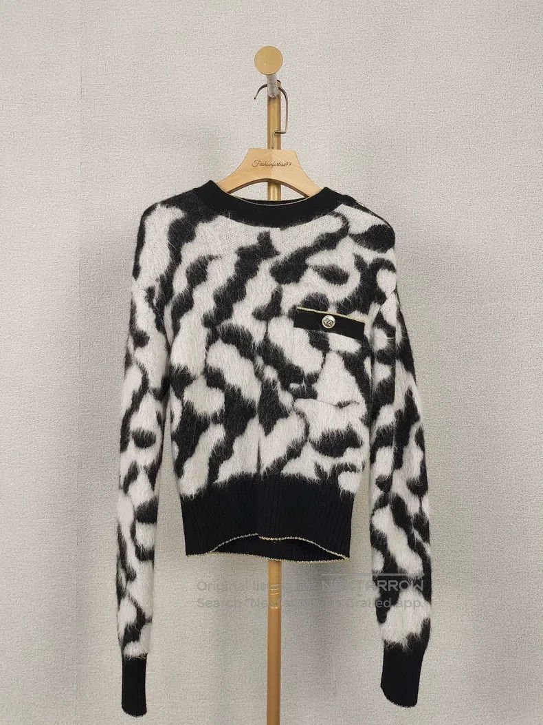 Chanel Chanel Black and white horsehair knitted pullover sweater Size XXS / US 00 / IT 34 - 1 Thumbnail