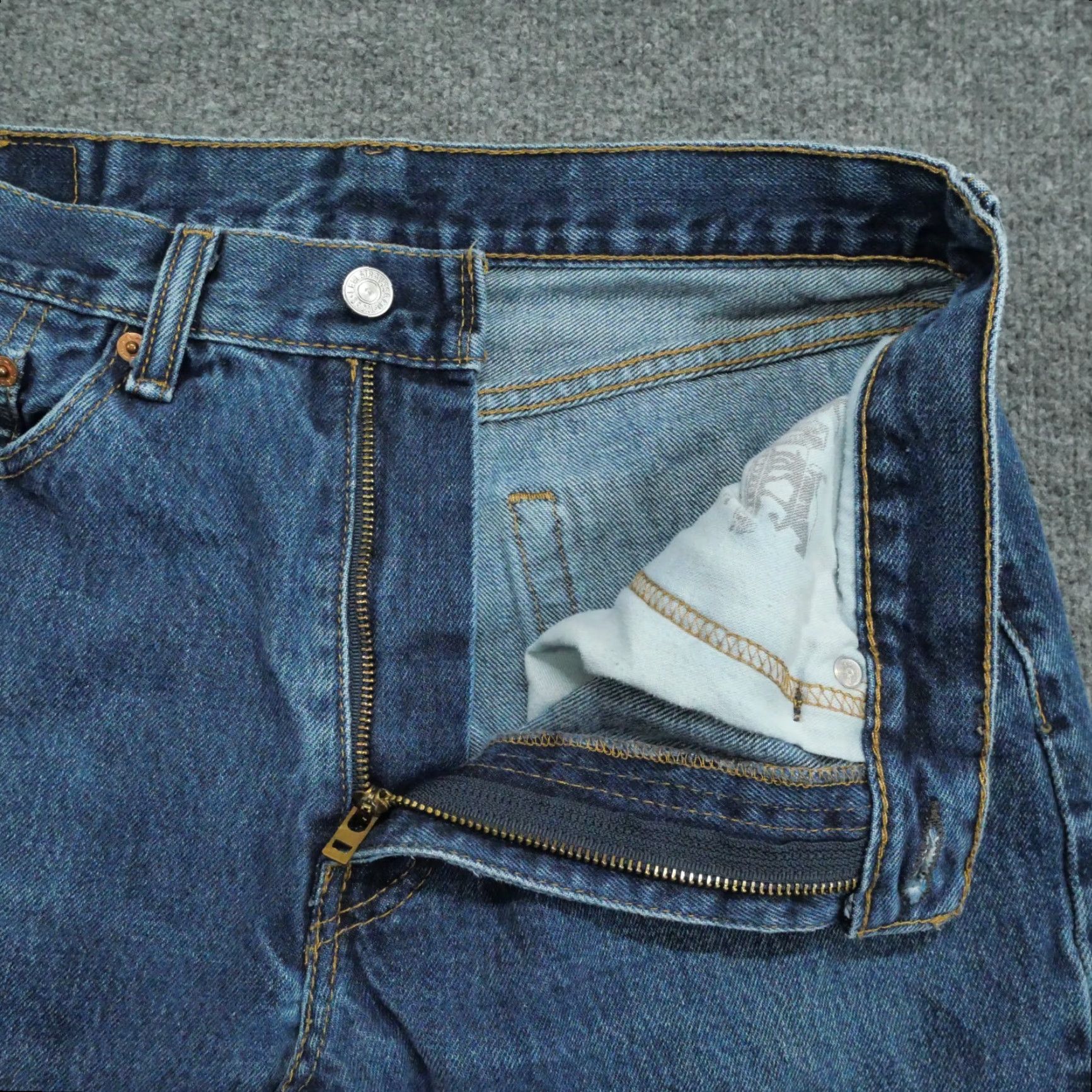 Levi's Levi's 505 Jeans Mens 32x30 Blue Denim Regular Fit Straight Leg Pants Size US 32 / EU 48 - 4 Thumbnail