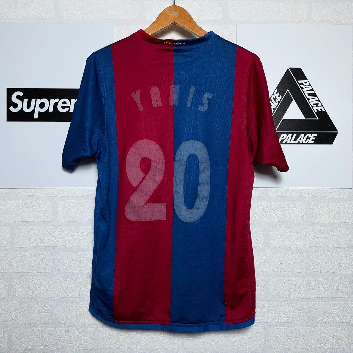 Vintage 🔥RARE🔥Vintage FC BARCELONA 2006 2007 home football T-shirt Size US S / EU 44-46 / 1 - 2 Thumbnail