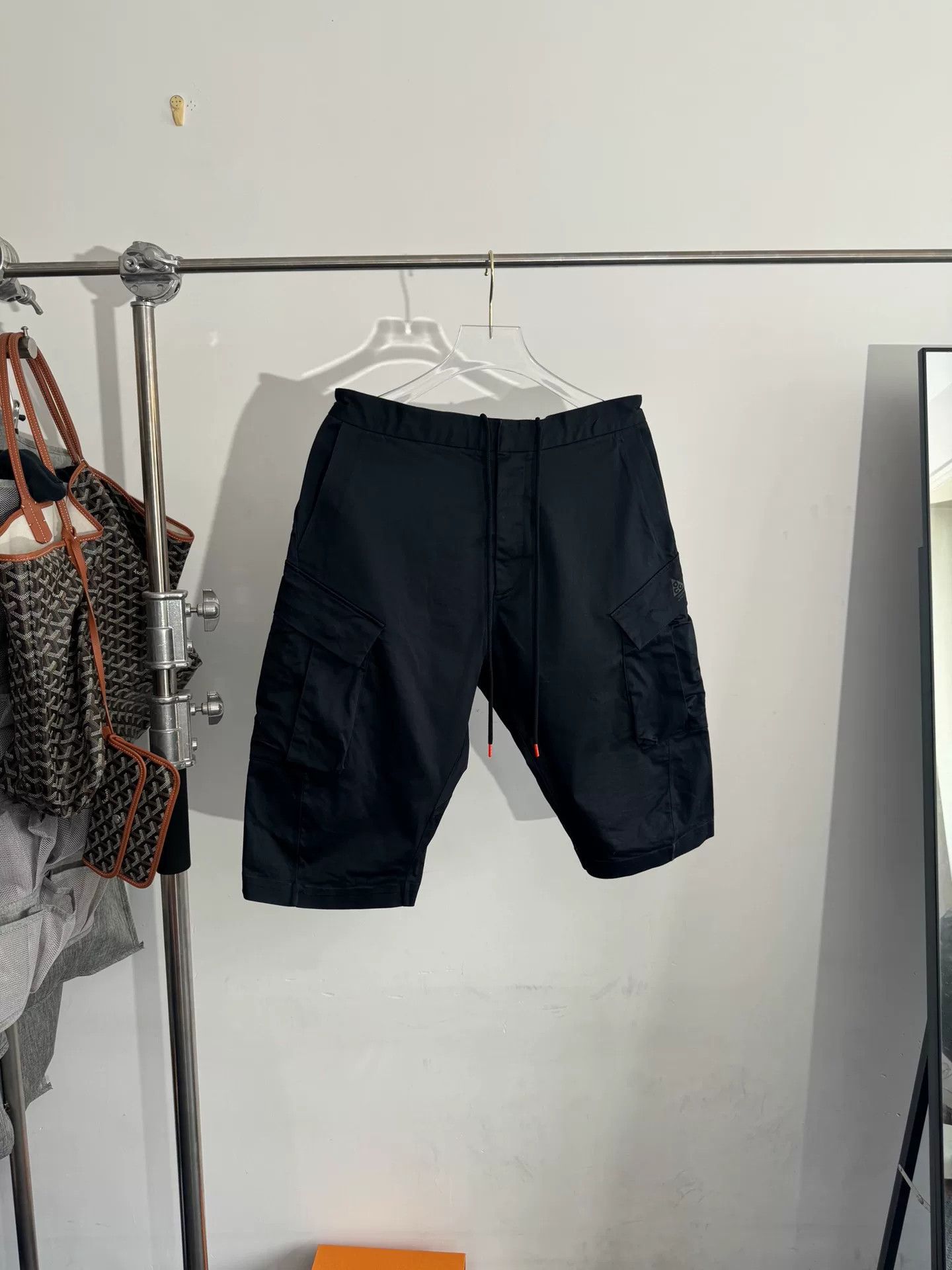 Nike ACG Nike ACG Shorts in Excellent Condition Size US 30 / EU 46 - 1 Thumbnail