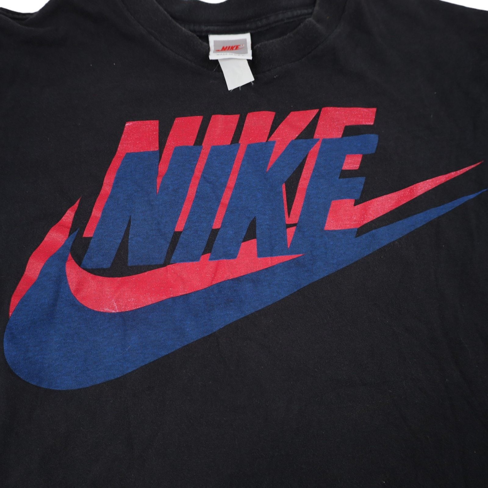 Nike × Vintage Vintage 90s Nike Graphic Spellout T Shirt Size US L / EU 52-54 / 3 - 4 Thumbnail