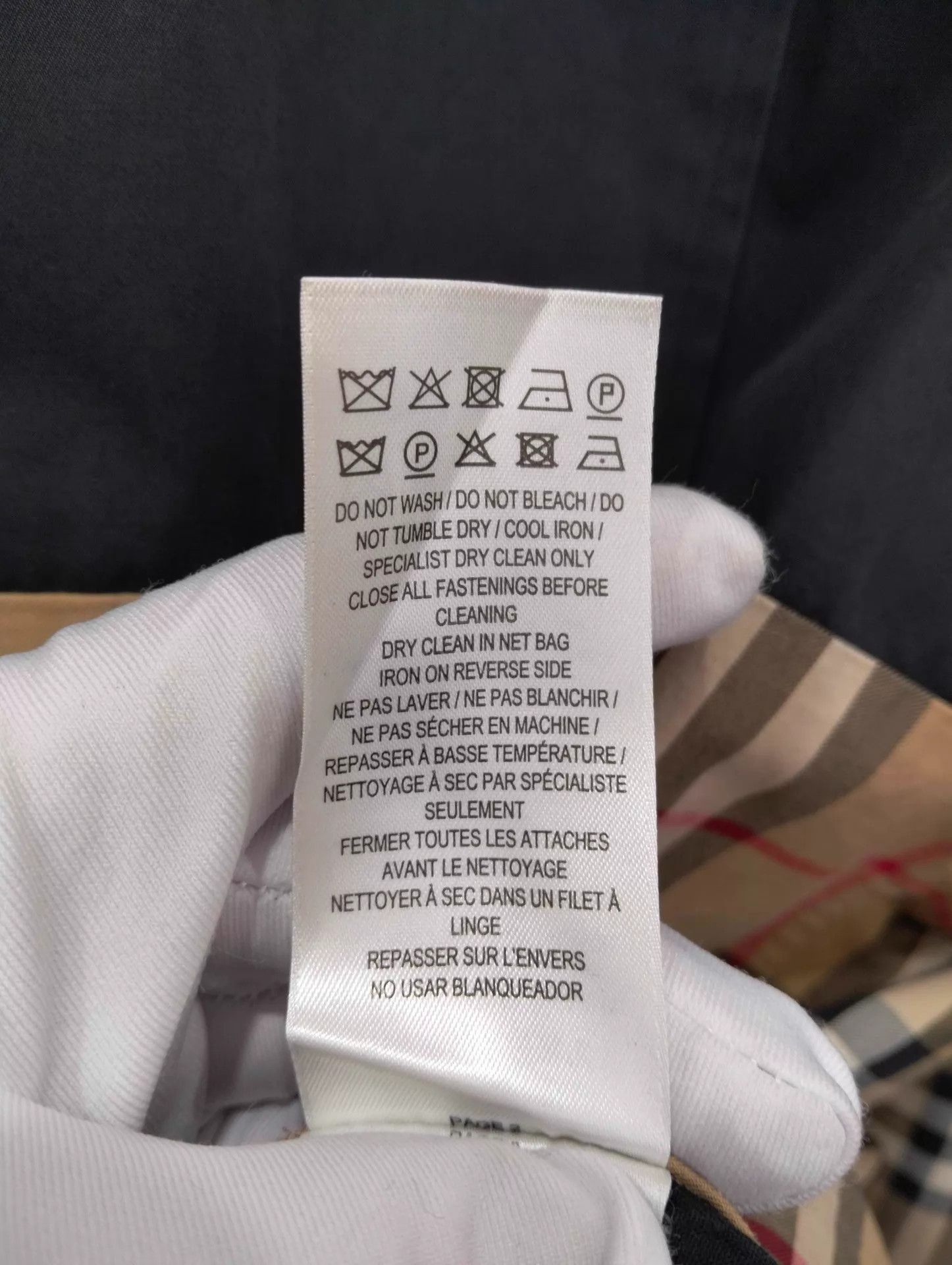 Burberry Burberry Plaid Zip-Up Jacket XL Size US XL / EU 56 / 4 - 7 Thumbnail