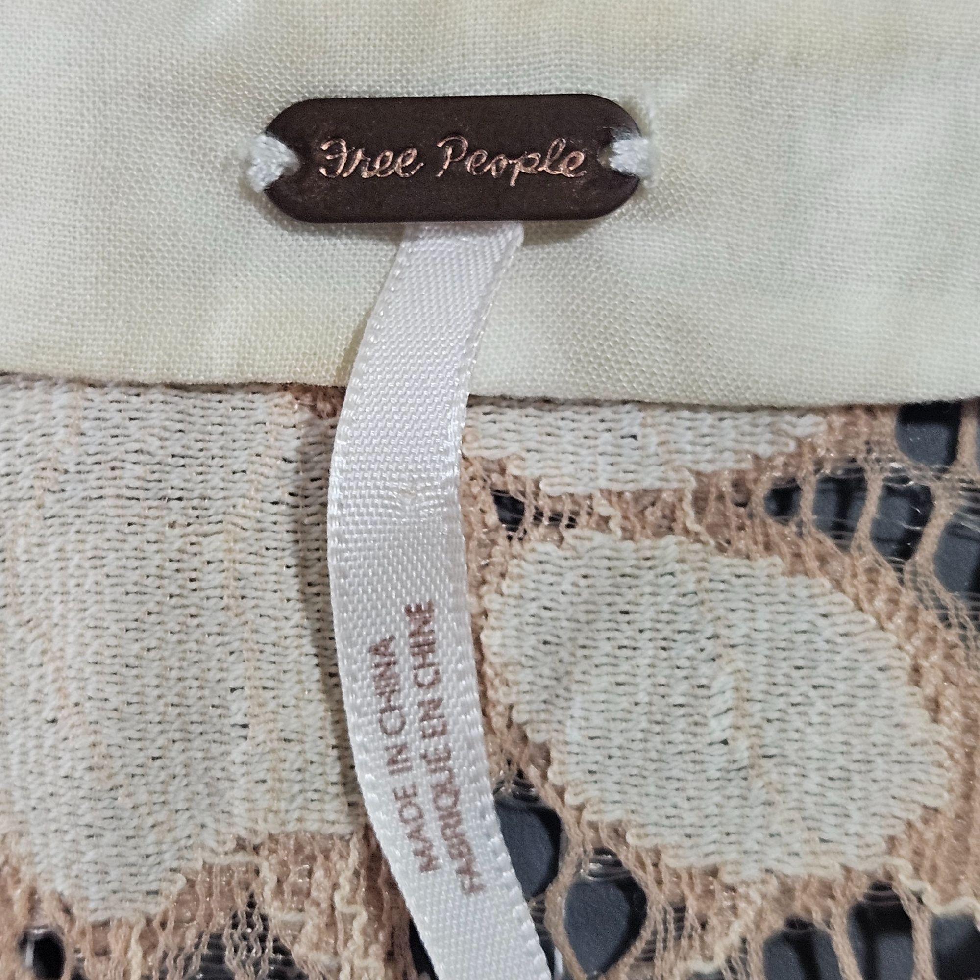 Free People Free People Lace Mini Dress Beige XS Feminine Romantic Boho Size XS / US 0-2 / IT 36-38 - 4 Thumbnail