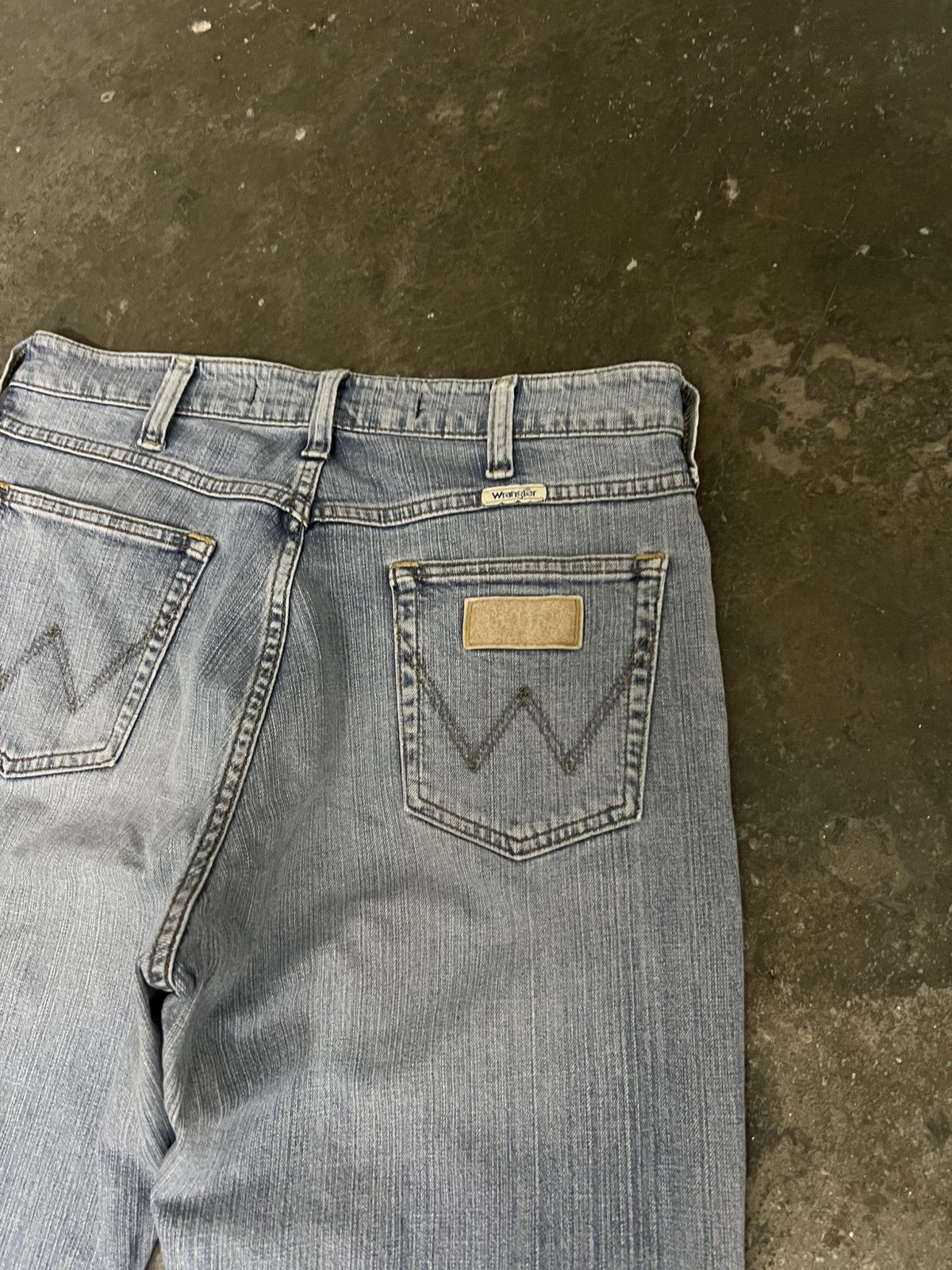 Wrangler Vintage Wrangler Buffalo Head Light Wash Jean Size US 30 / EU 46 - 11 Thumbnail