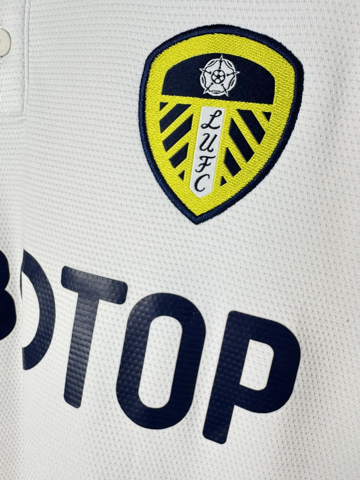 Adidas Leeds United 2021 2022 Home Football Soccer Jersey Adidas Size US XL / EU 56 / 4 - 4 Thumbnail