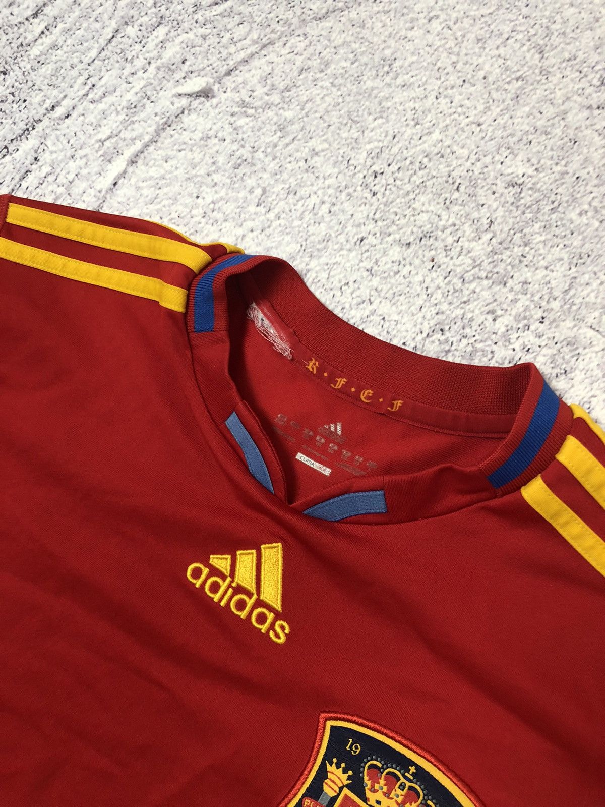 Adidas × Vintage Men’s soccer jersey adidas Spain 🇪🇸 adidas Size US S / EU 44-46 / 1 - 4 Thumbnail