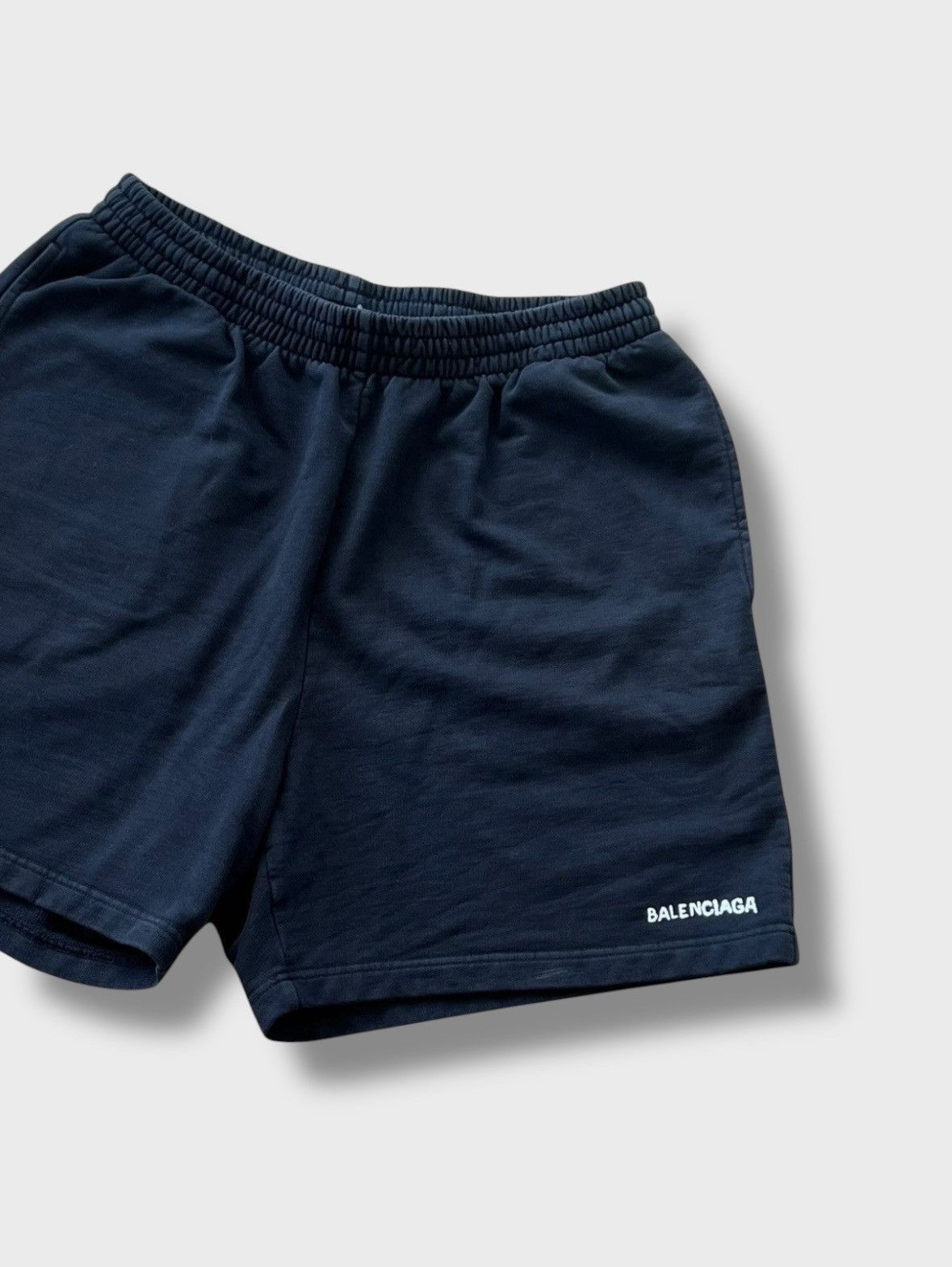 Balenciaga Balenciaga Reverse Double Logo Shorts Size US 30 / EU 46 - 1 Thumbnail