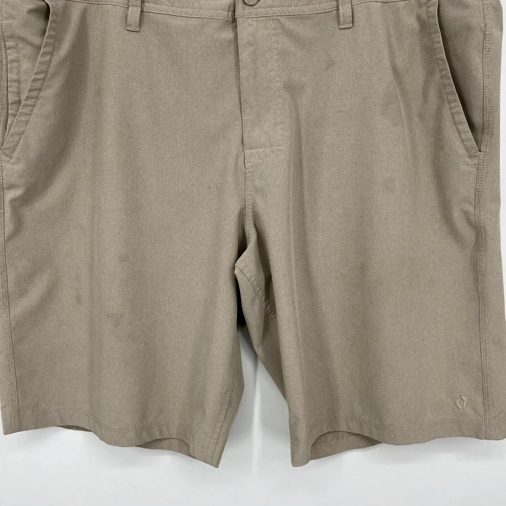 Hang Ten Hang Ten Shorts Mens 40 Beige Flat Front Moisture Wicking Stretch Chino Front Pockets Slim? Regular - Beige - Vintage: No Size US 40 / EU 56 - 3 Thumbnail