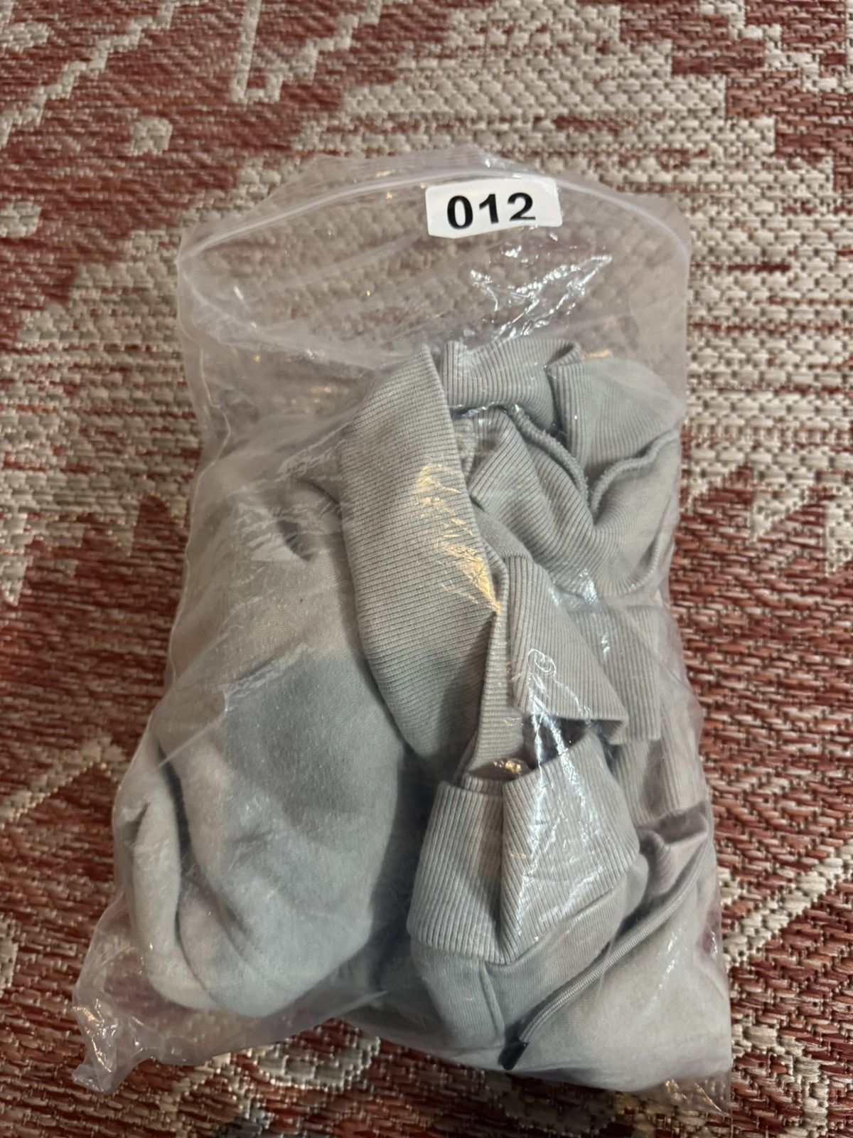 Oakley Y2K Oakley Hoodie Grey Side Hit Vintage Sz XL Size US XL / EU 56 / 4 - 4 Thumbnail