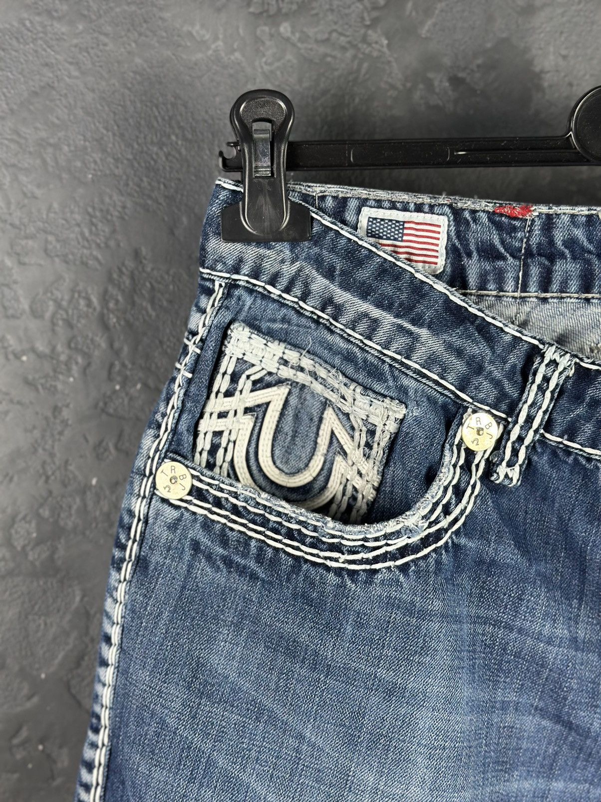 True Religion True Religion Jeans White Stitch Made in USA Size US 33 - 8 Thumbnail