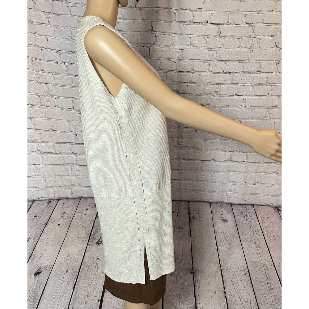 White House Black Market White House Black Market Knit Rayon Beige Sleeveless Top Ve Size L / US 10 / IT 46 - 4 Thumbnail