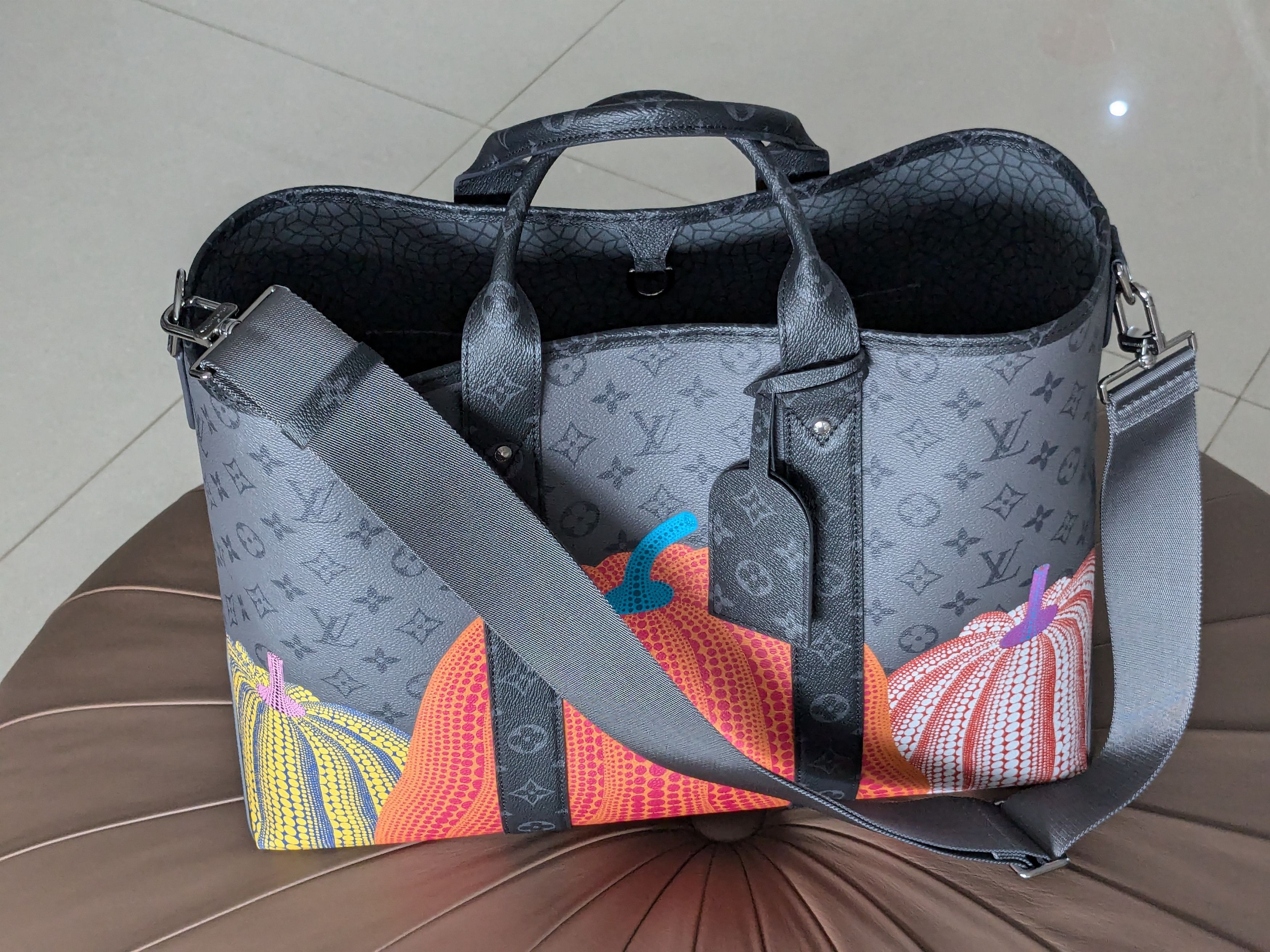 Louis Vuitton RARE Louis Vuitton x Yayoi Kusama 🎃 Weekend Tote Bag Size ONE SIZE - 9 Thumbnail