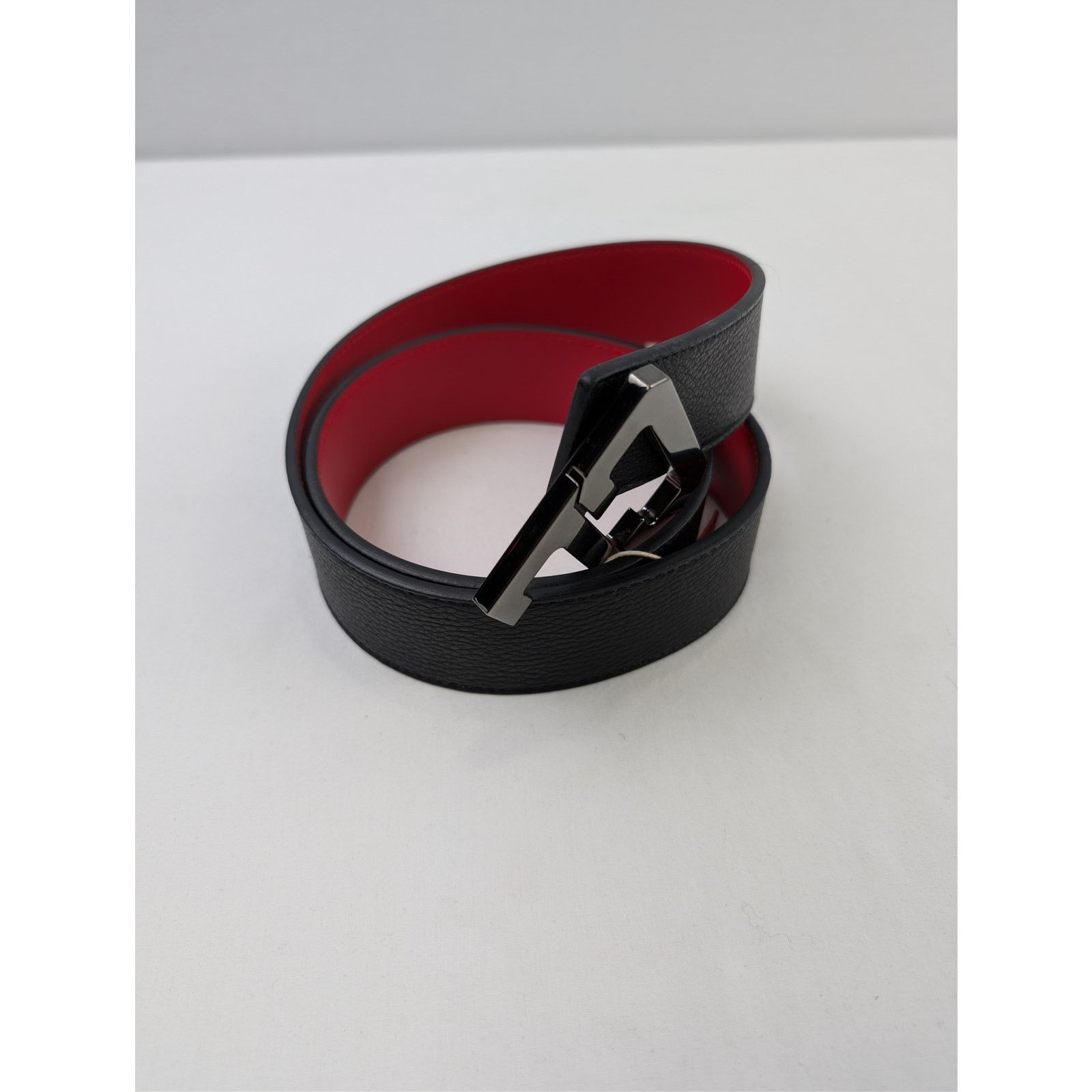 Christian Louboutin o1rshd1 Size: 85 / leather CL Logo belt in black Size 34 - 11 Thumbnail