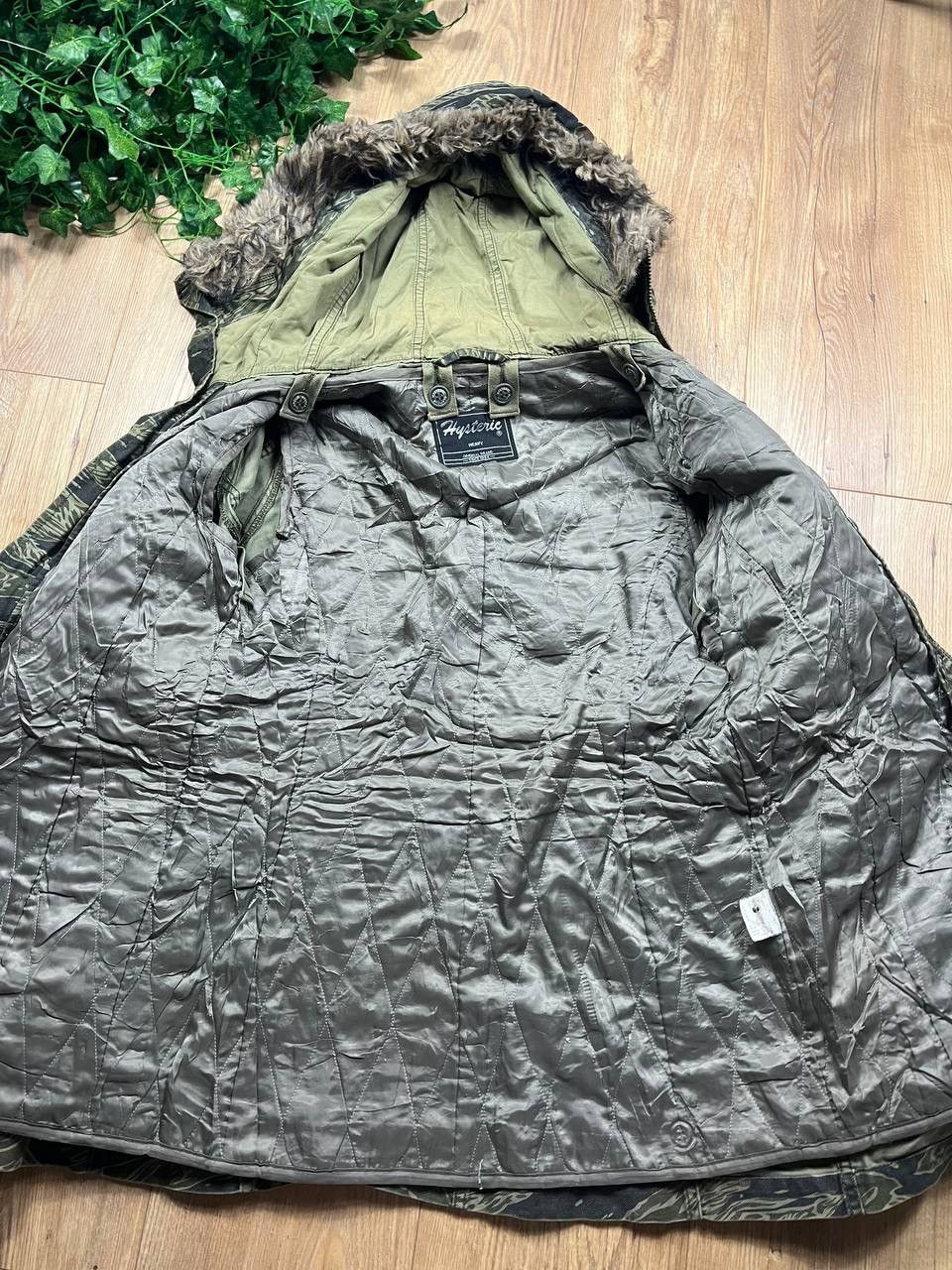 Hysteric Glamour 00’s HYSTERIC GLAMOUR CAMO ARCHIVE FUR HOOD PARKA JACKET Size US S / EU 44-46 / 1 - 12 Thumbnail