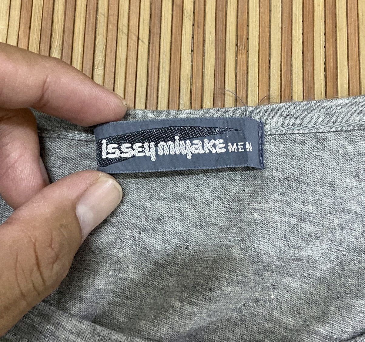 Issey Miyake × Vintage VINTAGE ISSEY MIYAKE GRAPHIC SLEEVELESS Size US S / EU 44-46 / 1 - 11 Thumbnail