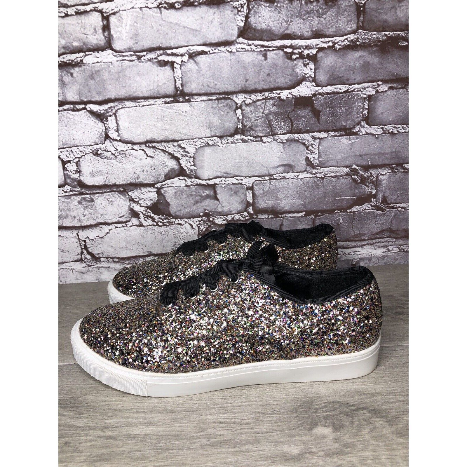 Other Torrid Colorful Glitter Lace Up Low Top Sneakers Shoes Women Size US 10 / IT 40 - 10 Thumbnail
