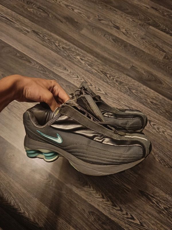 Nike Shox R4 Graphite Retro Vintage shoes man trainers