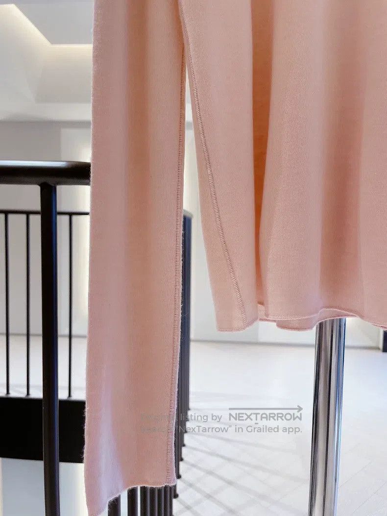Loro Piana Loro Piana Naked pink ultra-thin cashmere base layer Size S / US 4 / IT 40 - 4 Thumbnail