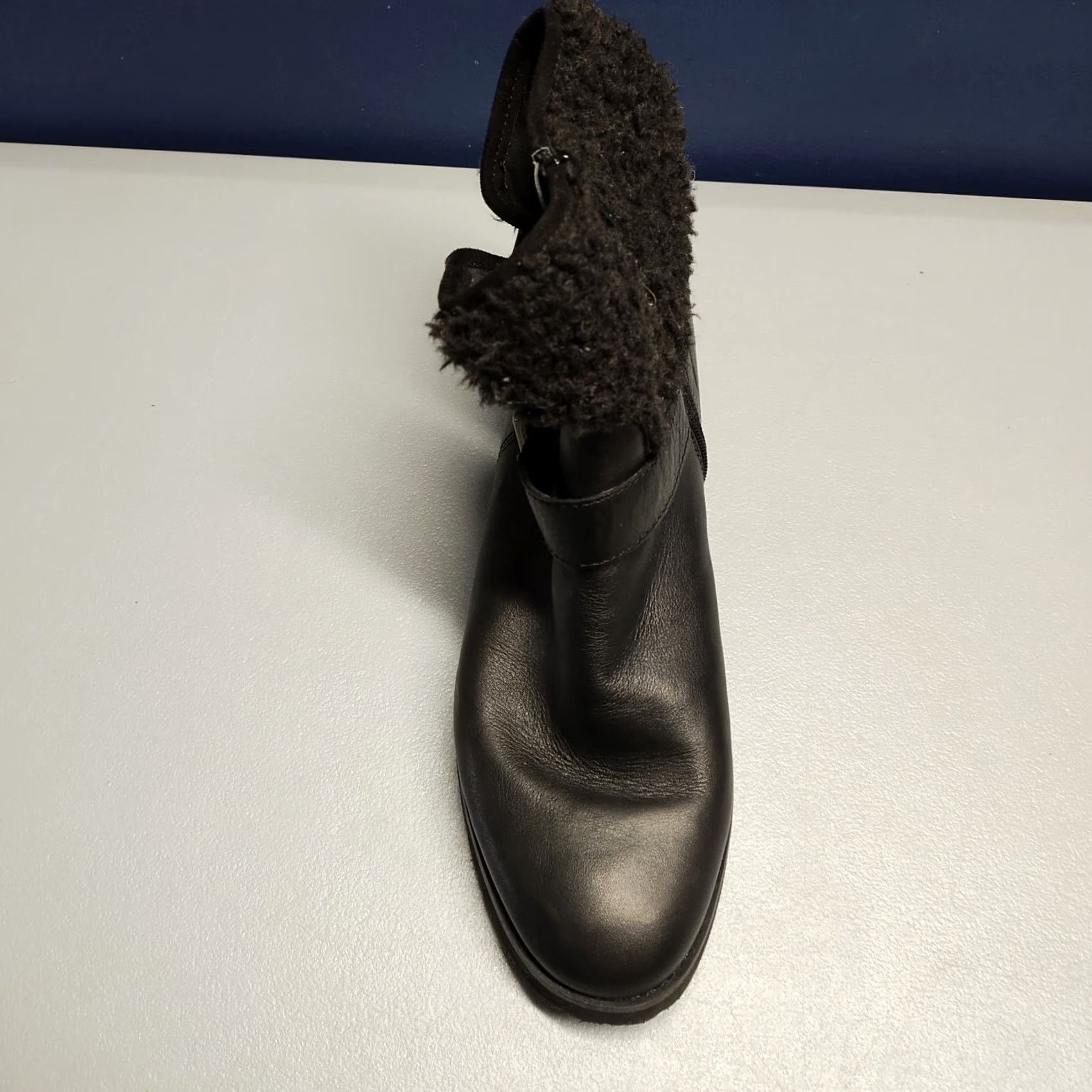 Vintage Easy Spirit Womens Size 8.5 Black Ankle Booties Round Toe Faux Fur Lined Side Zip Boots Size US 9 / IT 39 - 7 Thumbnail