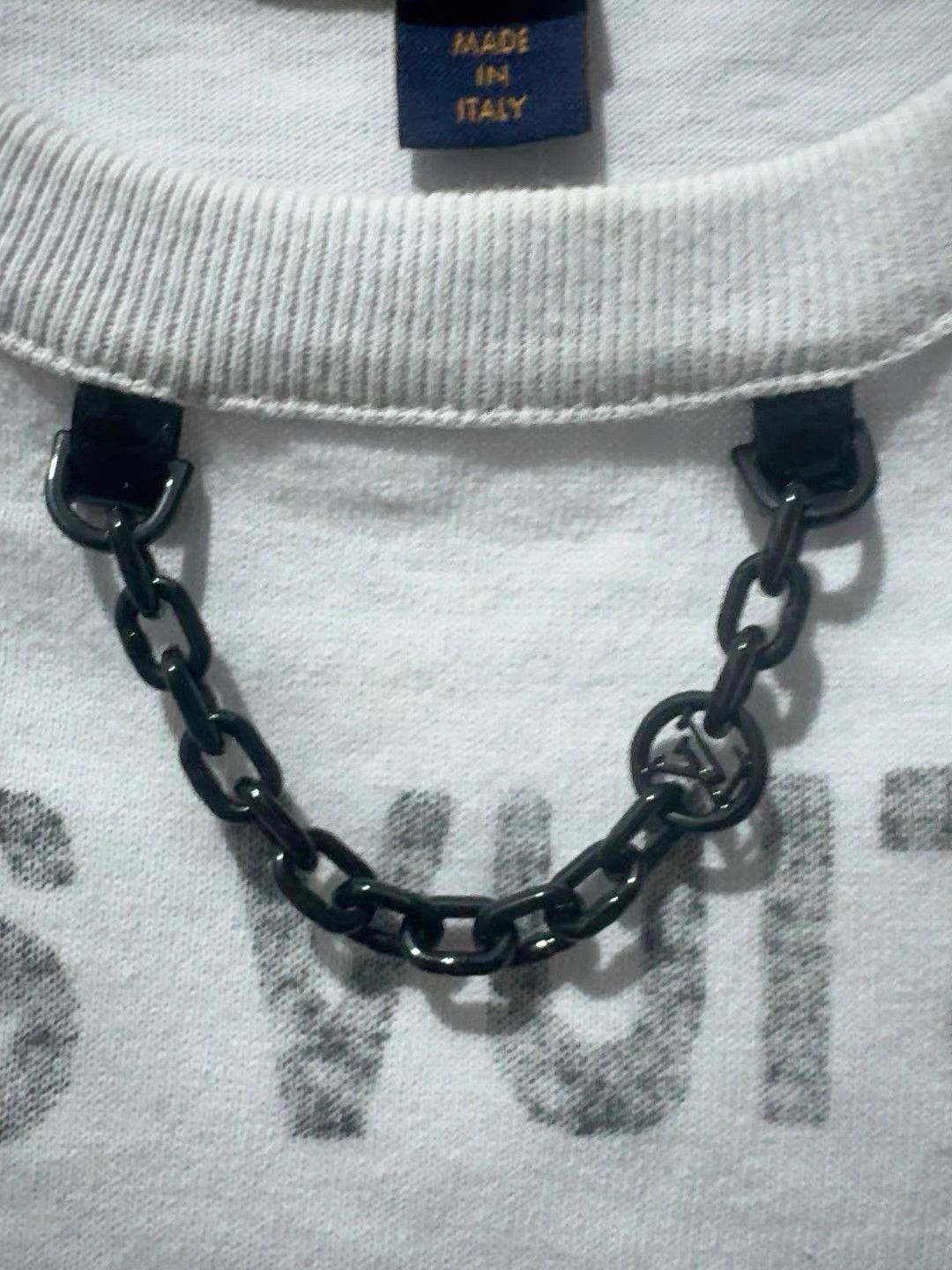 Louis Vuitton Louis Vuitton Engraved Cropped Short-Sleeve T-Shirt K13 Size S / US 4 / IT 40 - 5 Thumbnail