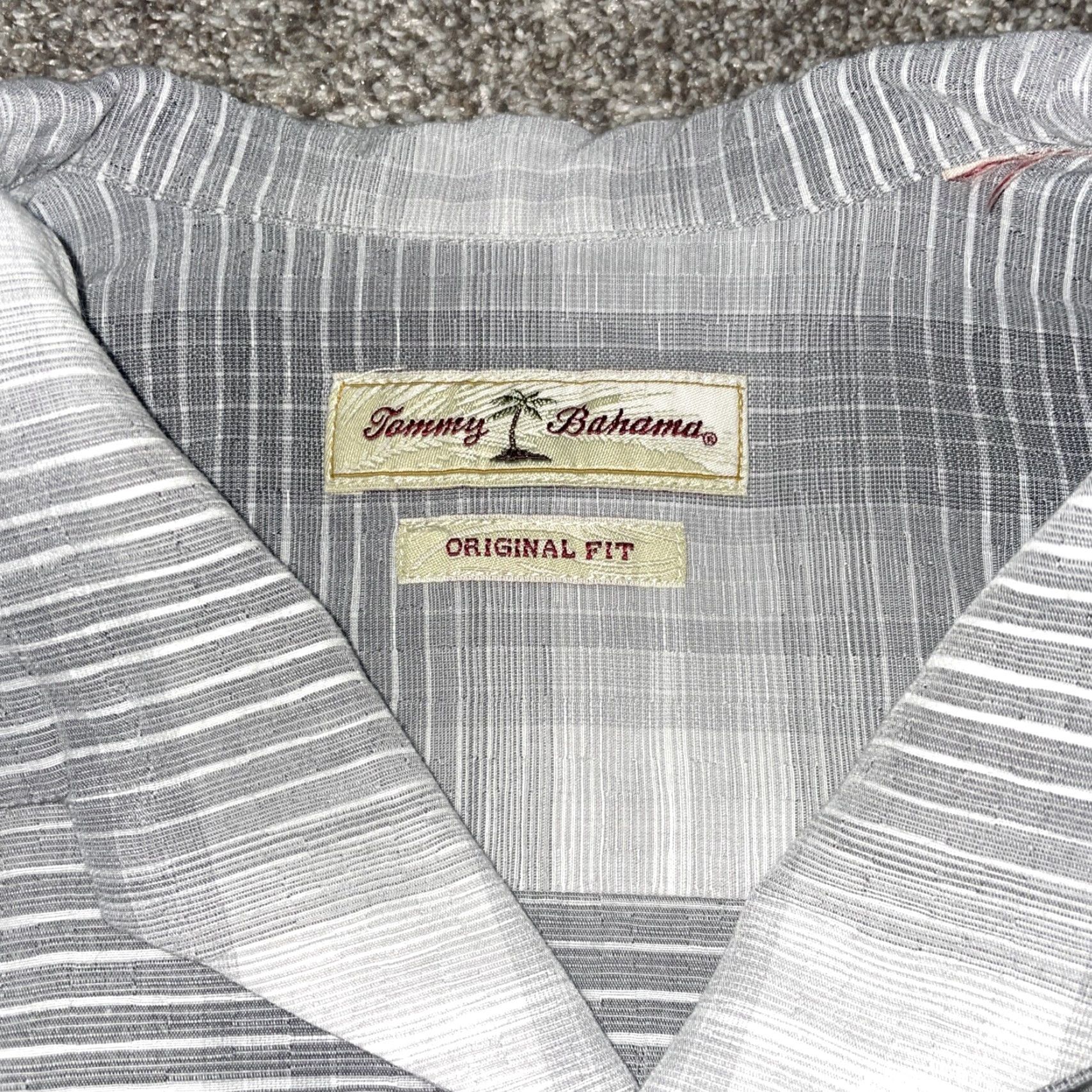 Tommy Bahama Tommy Bahama Shirt Mens Size L Gray Original Fit Short Sleeve Button-Up Shirt Size US L / EU 52-54 / 3 - 3 Thumbnail