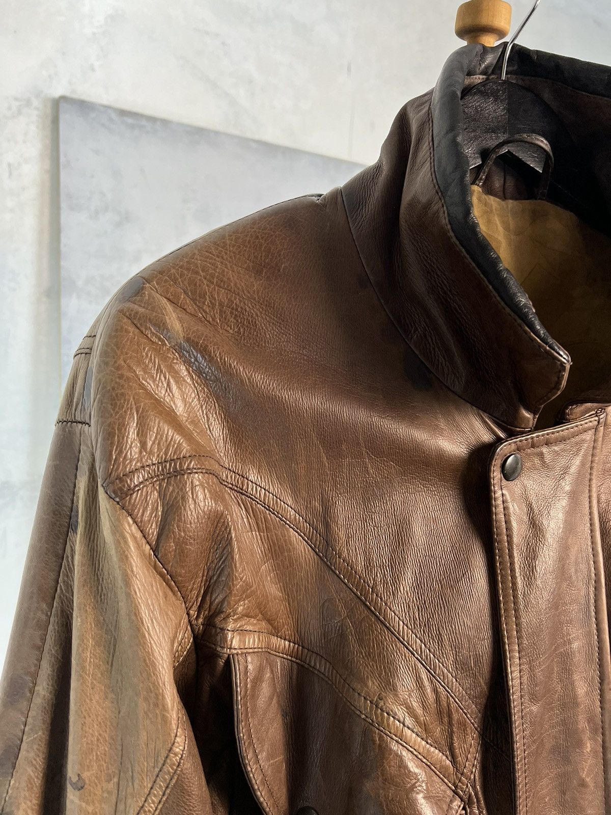 Vintage Vintage Leather Bomber Jacket Size M - L Size US L / EU 52-54 / 3 - 9 Thumbnail
