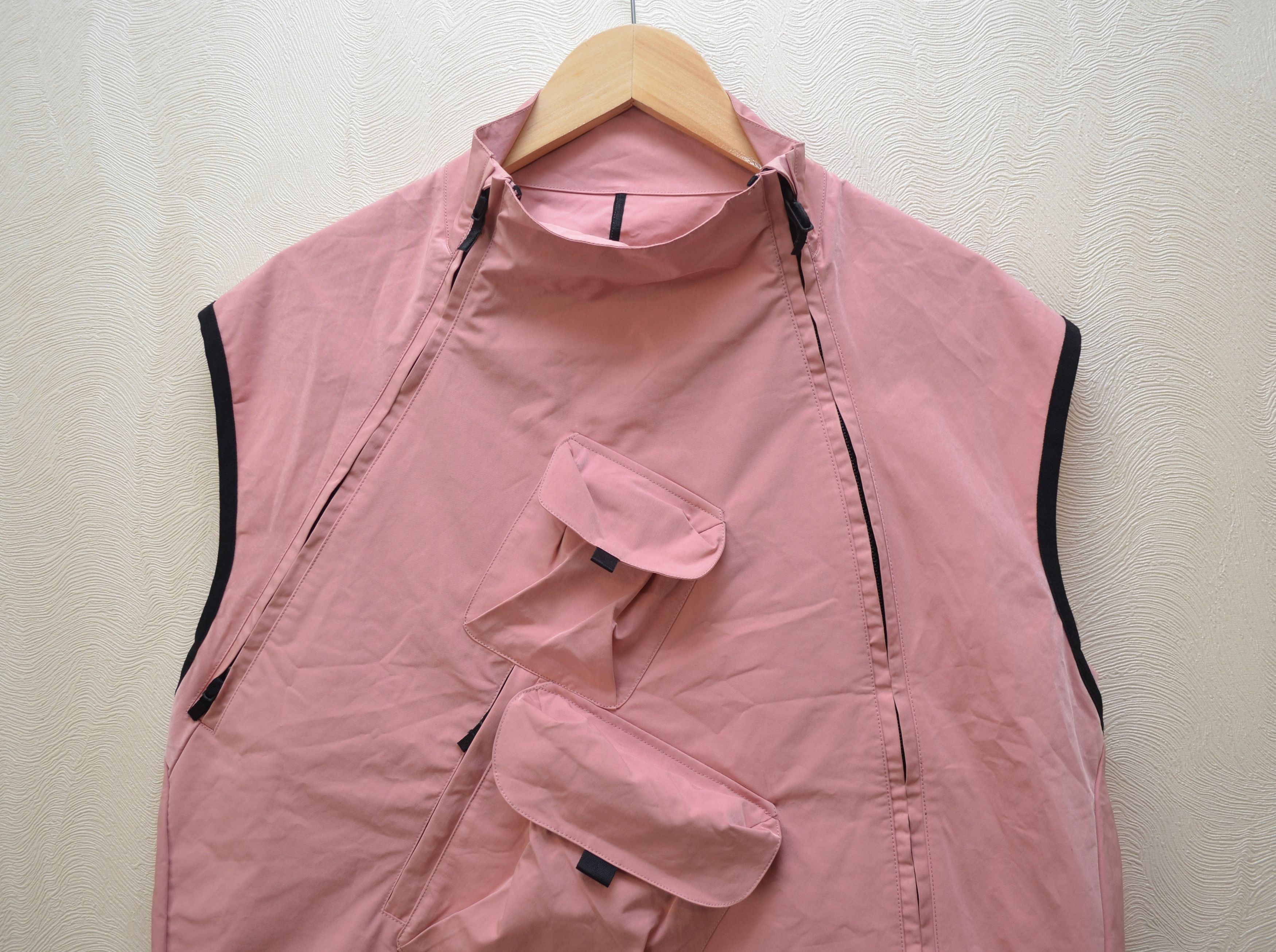 Nike NIKE LAB AAE 2.0 VEST Pink Black Size XL RARE Size US XL / EU 56 / 4 - 10 Thumbnail