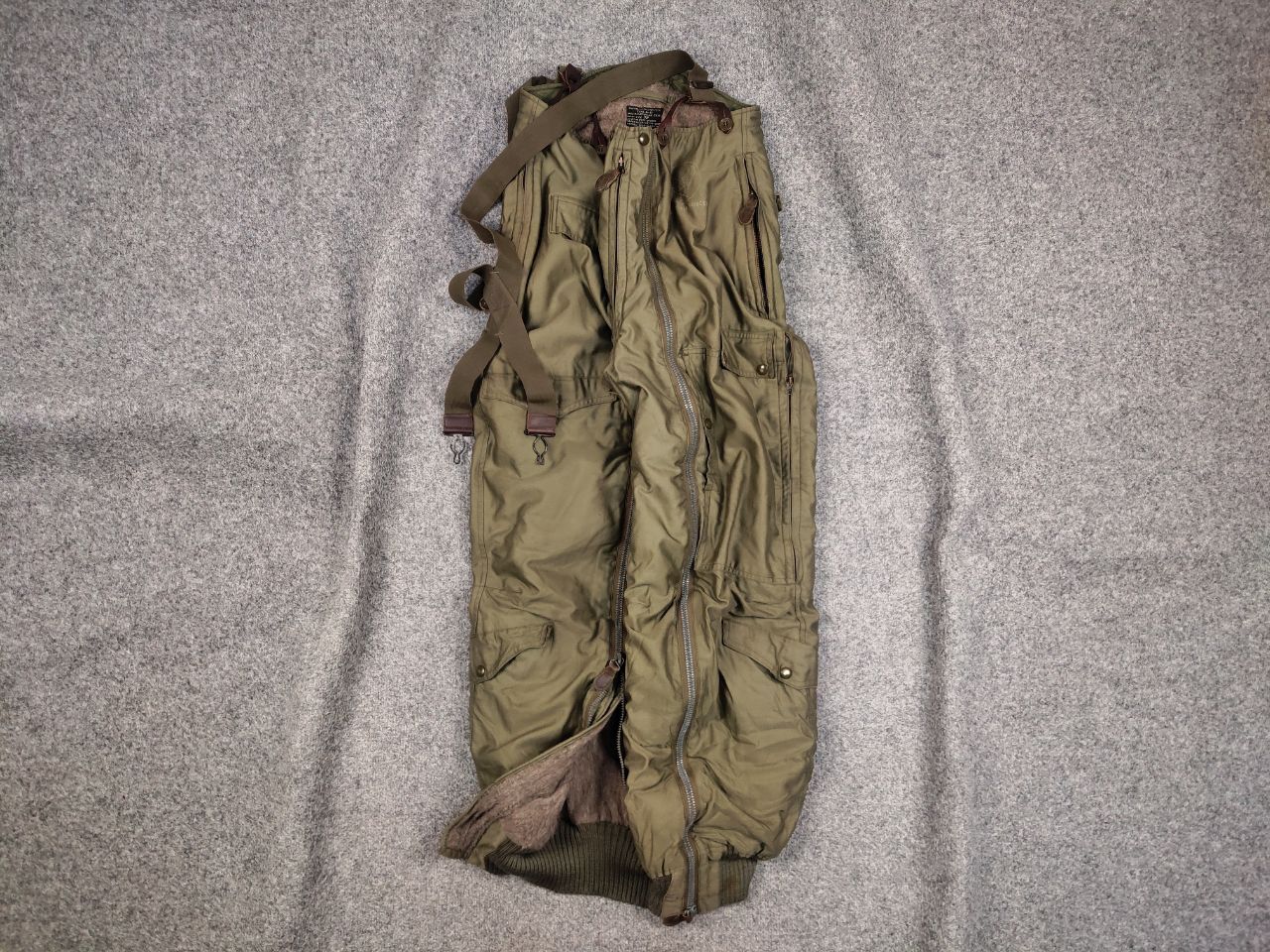 image of Archival Clothing x US Air Force VTG 40S Intermediate Flying A11 Usarmy Air Force Lined Pants in Mi