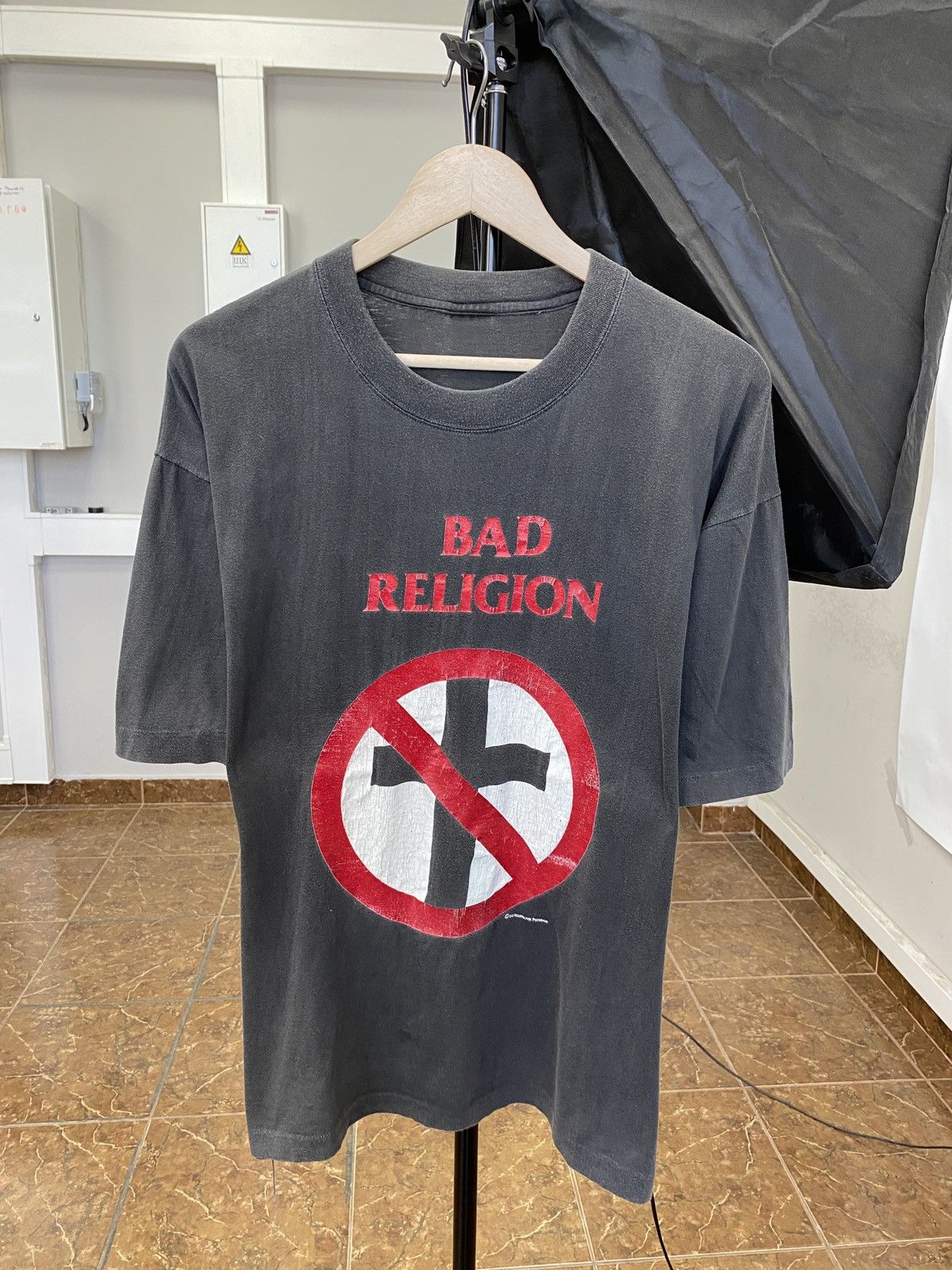 Band Tees × Metallica × Vintage Vintage 1989 Bad Religion Rock Bend T-Shirt Rare Retro Y2K Size US XL / EU 56 / 4 - 1 Thumbnail