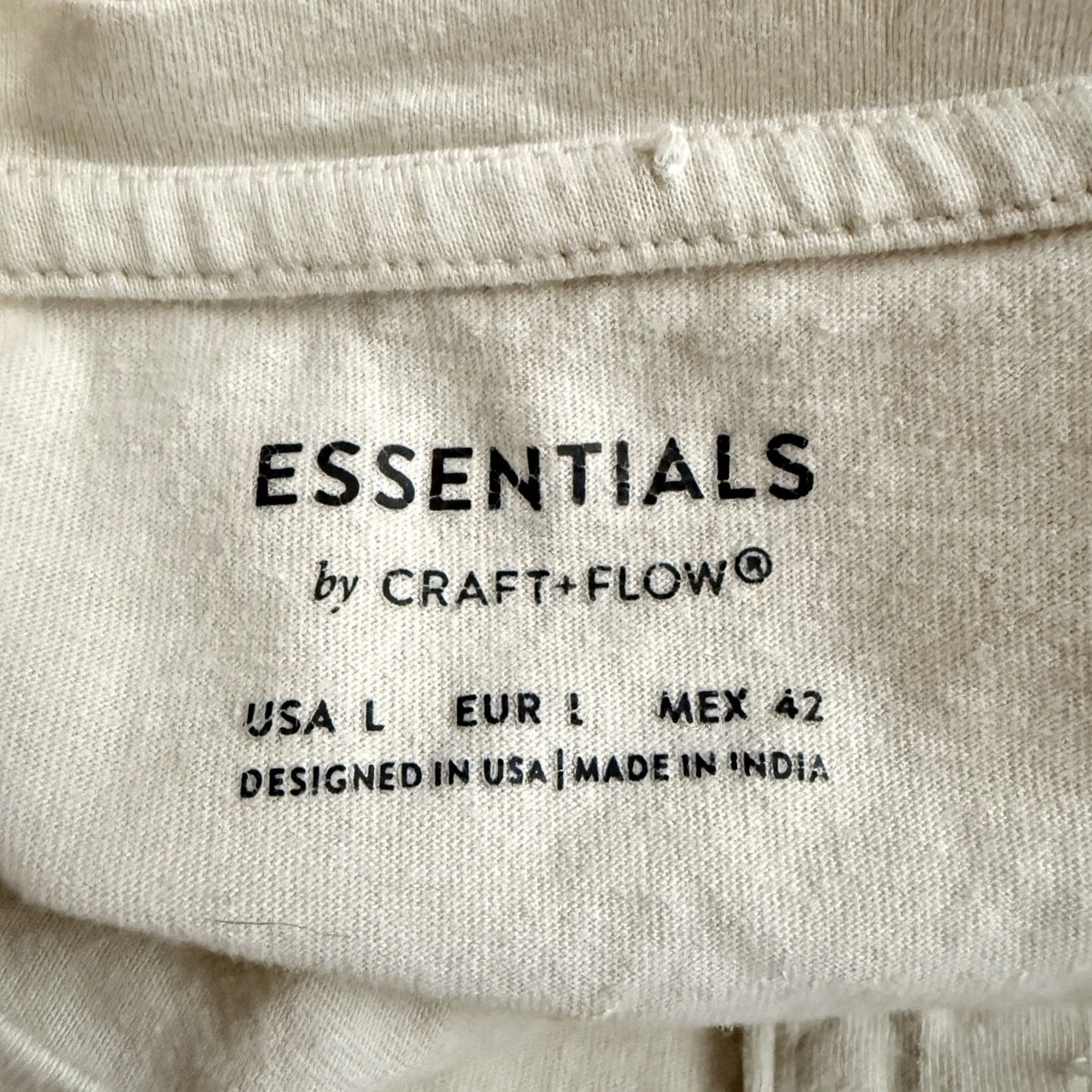 Essentials Essentials Beige Henley Shirt Mens Size L T-Shirt Casual Regular Fit Beige Henley Mens L Size US L / EU 52-54 / 3 - 4 Thumbnail