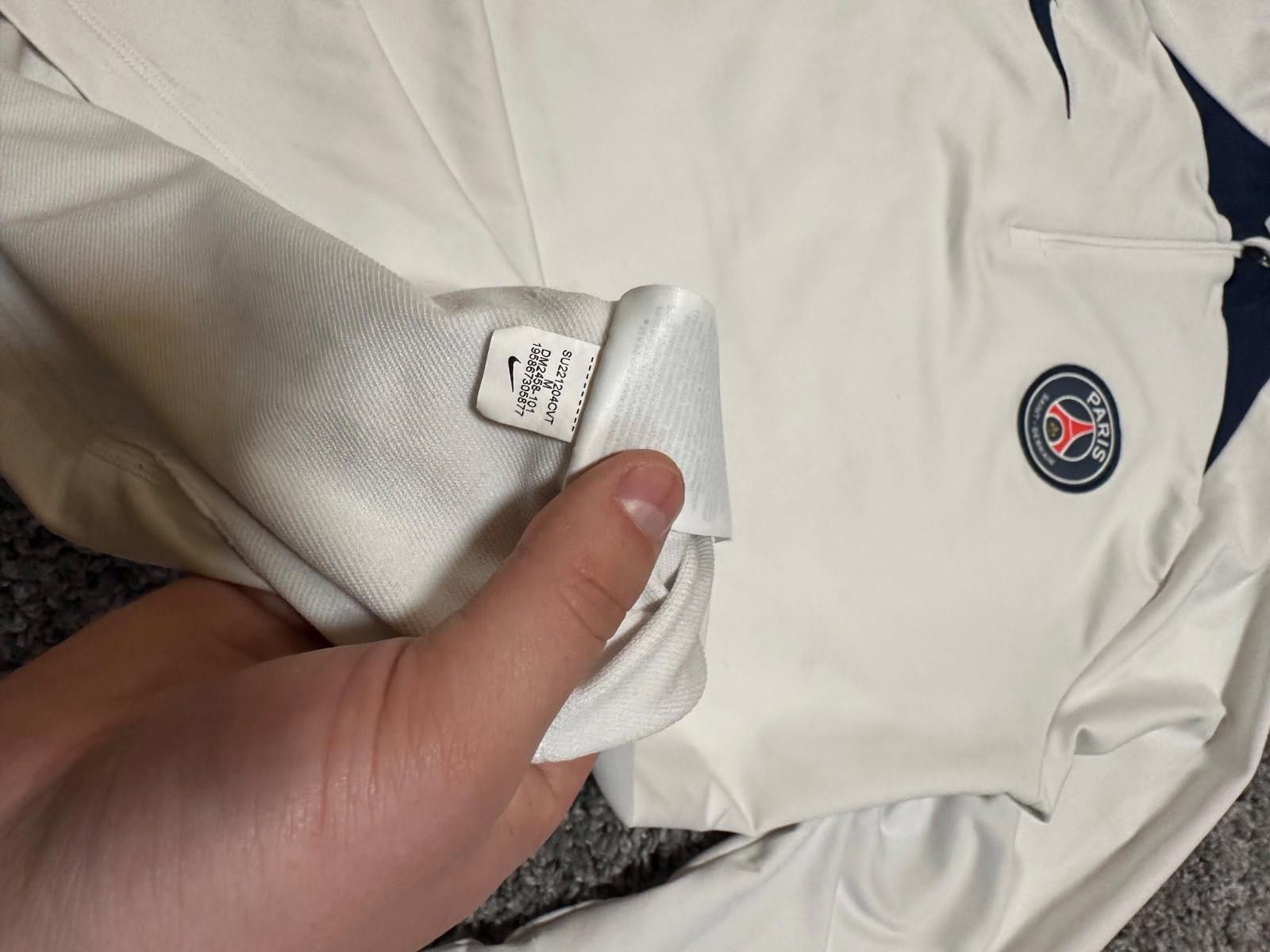 Nike PSG NIKE 2022/2023 FOOTBALL SOCCER TRAINING TRACK TOP SIZE M Size US M / EU 48-50 / 2 - 6 Thumbnail