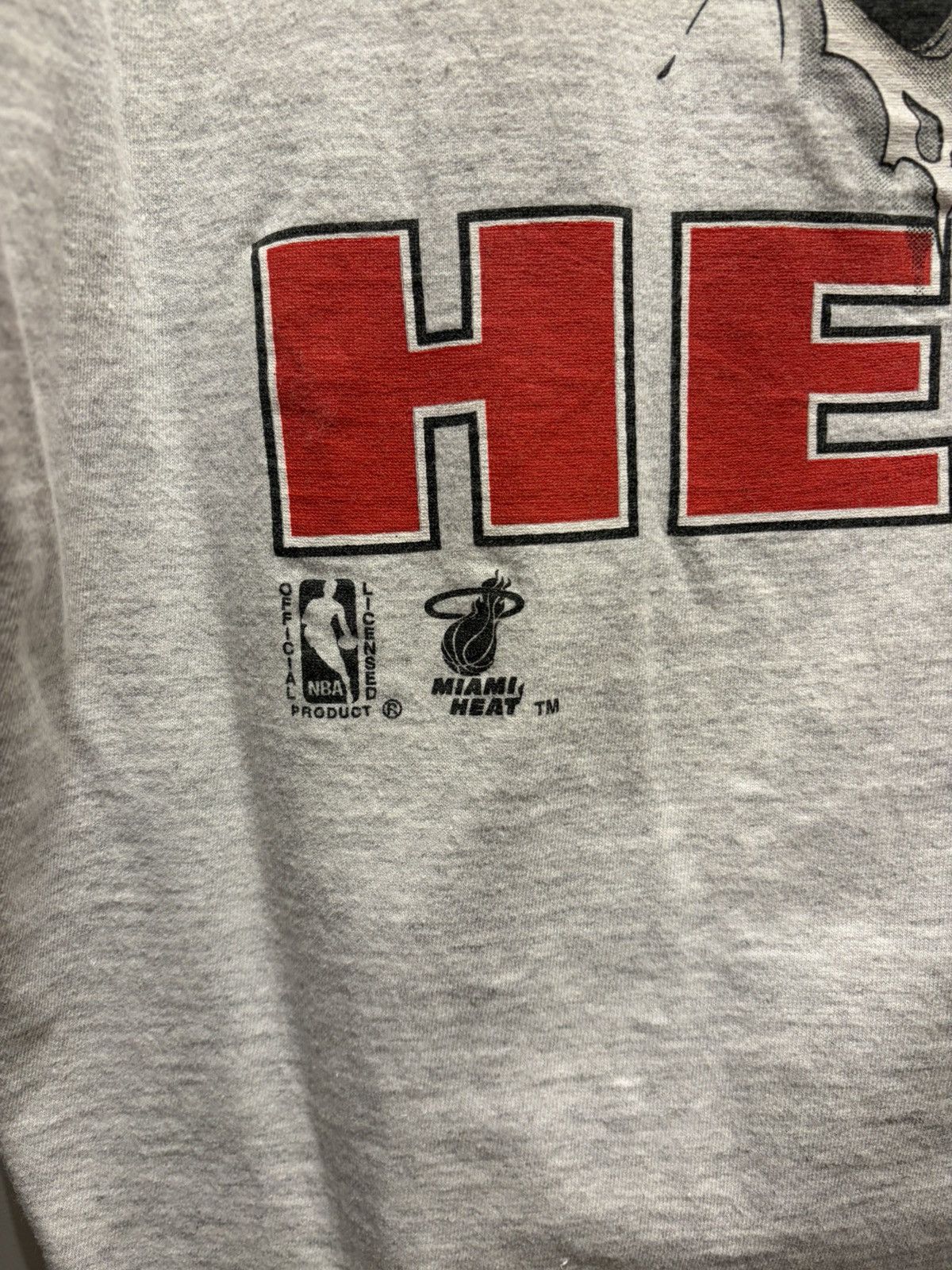NBA Vintage Y2K Miami Heat Shirt Size US XL / EU 56 / 4 - 5 Thumbnail