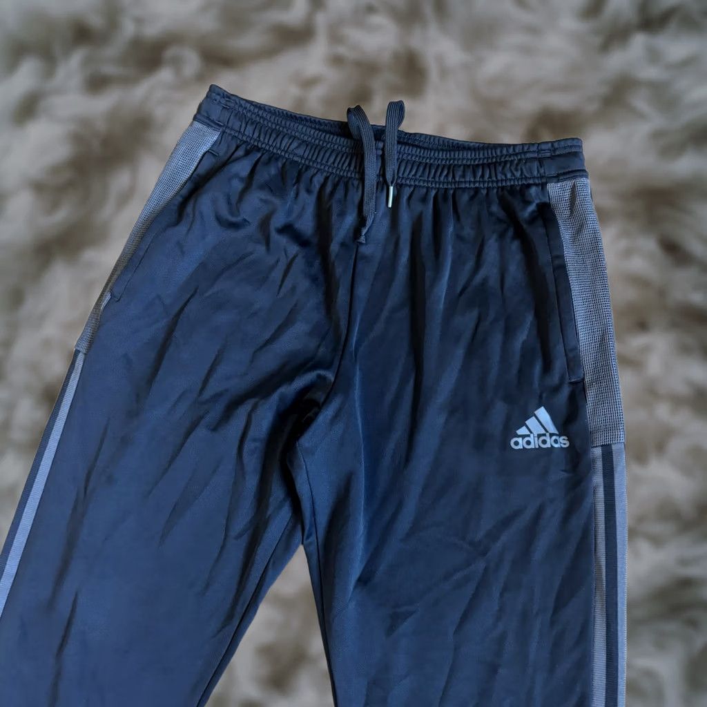 Adidas VINTAGE? No. Size US 33 - 1 Thumbnail