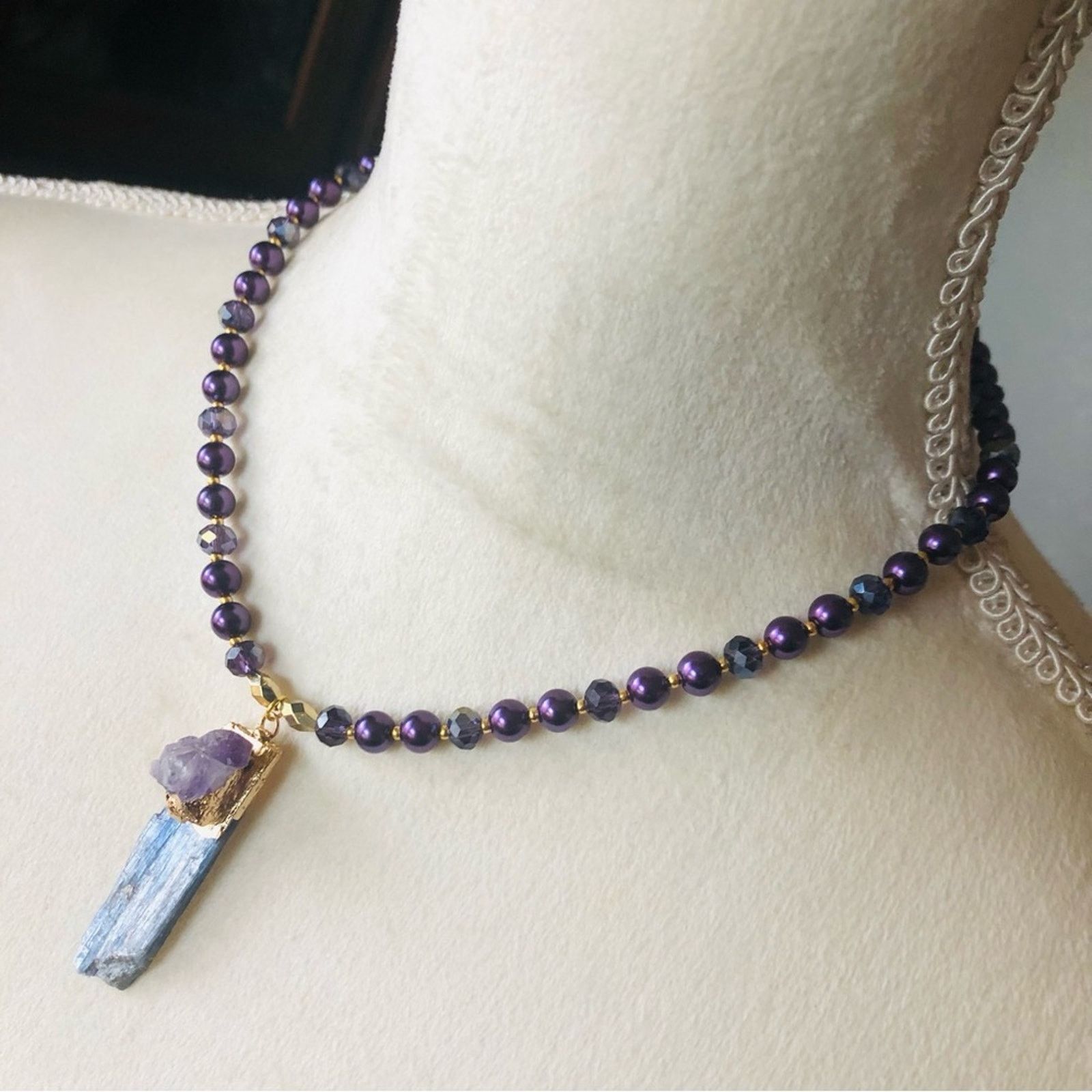 Handmade Handcrafted repurpose kyanite and amethyst Pearl necklace Size ONE SIZE - 4 Thumbnail